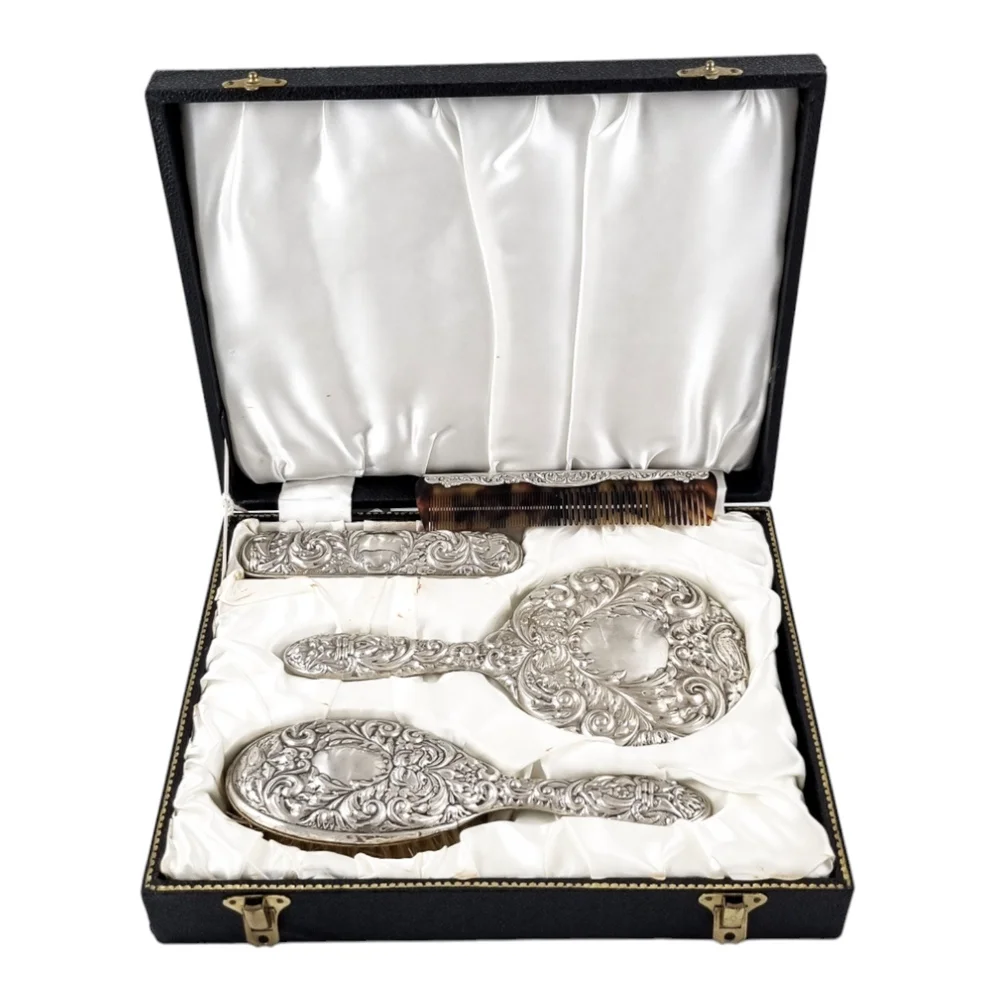 Vintage 4 Piece Vanity Dressing Table Set Mirror Brush Comb Powder Jar Vintage Silver Plate Dresser Vanity Set Hand Mirror Comb  main image 4