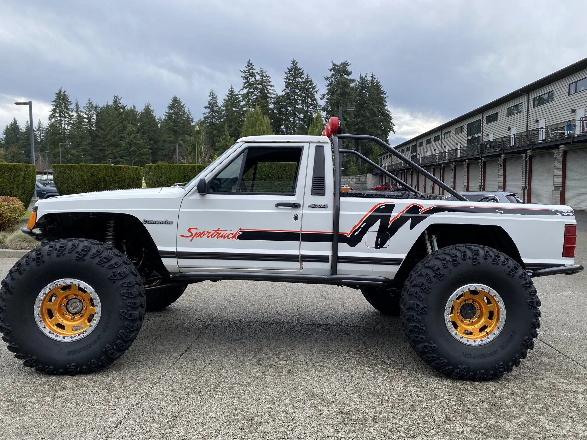Jeep Comanche - Custom printed Retro stripe 