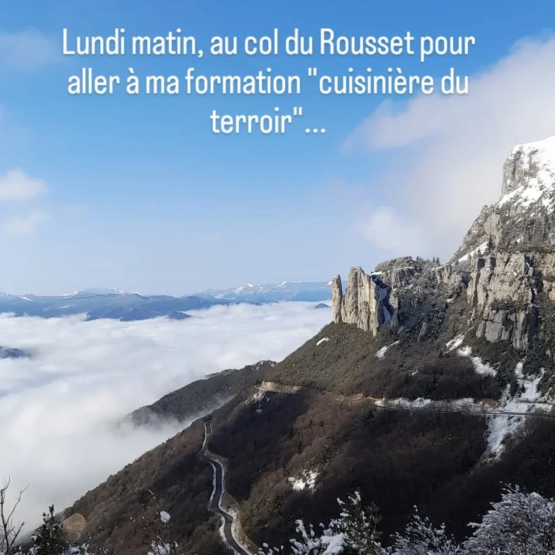 Lundi ... magnifique paysage au #coldurousset le matin et belle journ&eacute;e de formation &agrave; @afratautrans autour de la cr&eacute;ativit&eacute;.
