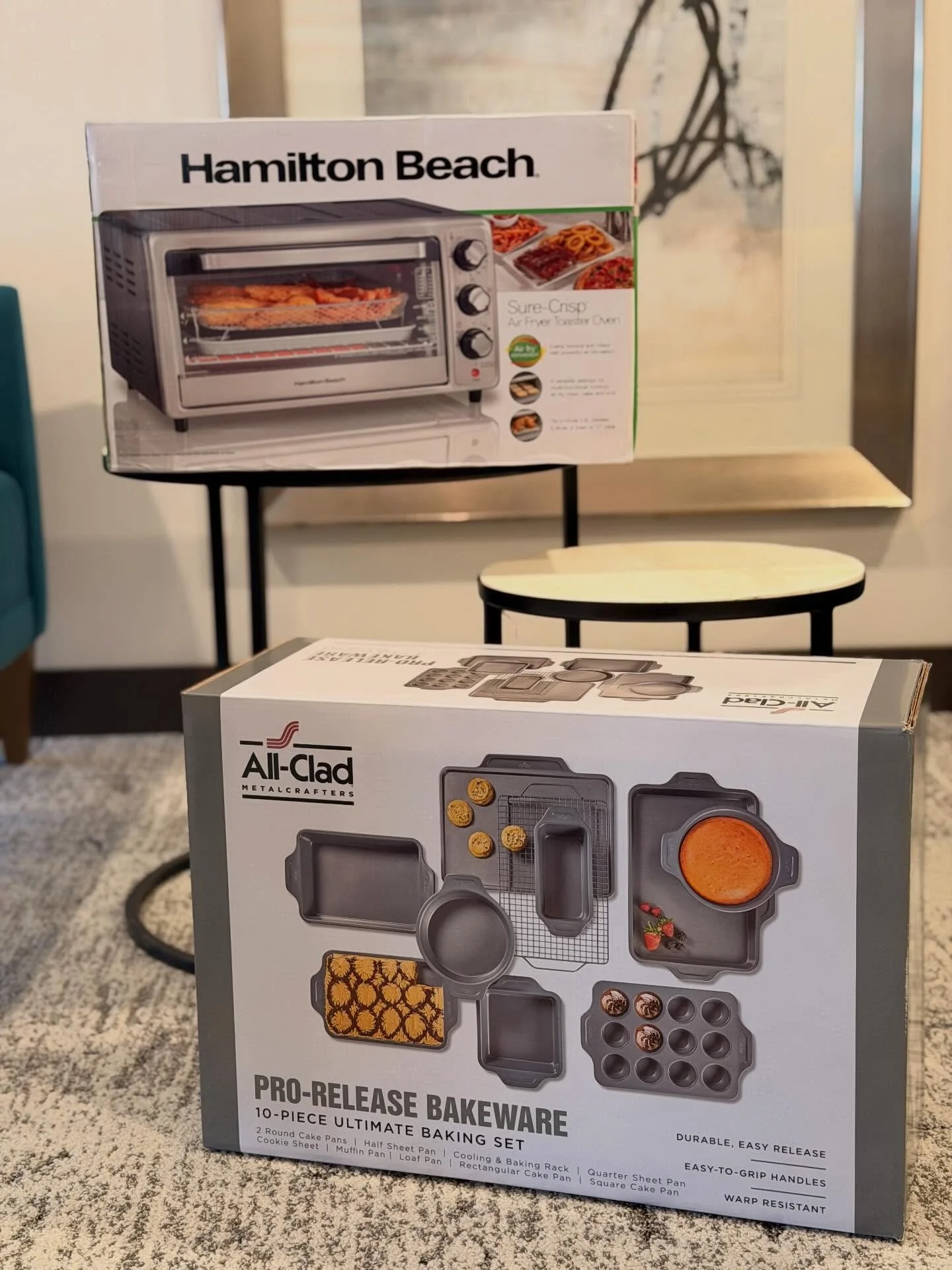 ✨ ANOTHER GIVEAWAY ALERT ✨

You have a chance to enter our exclusive raffle to win some kitchen powerhouse items! An Ultimate Baking Set and The Hamilton Beach Air Fryer Toaster Oven! 

The entry notes are below! 🔽

How to Enter: 
1️⃣ Follow Us 
2️⃣
