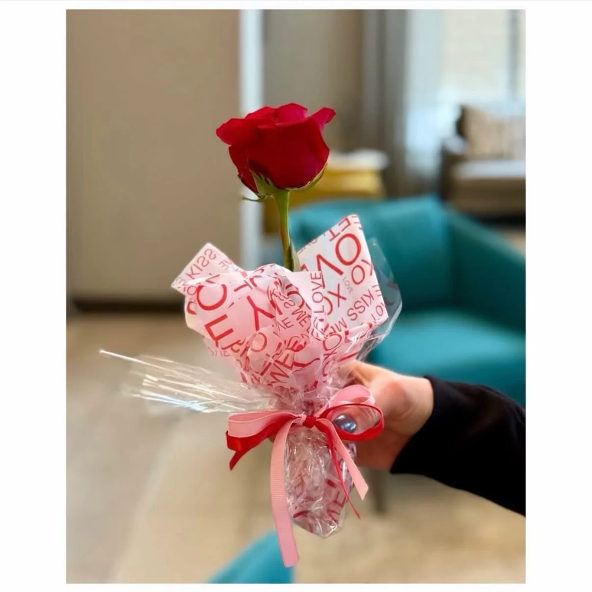 Residents, get ready for some valentine fun! Today, in The Leasing office, starting at 2 p.m., come create for yourself or your loved ones a nice valentine! We cannot wait to see you! ❤️ #rizeatopuspark