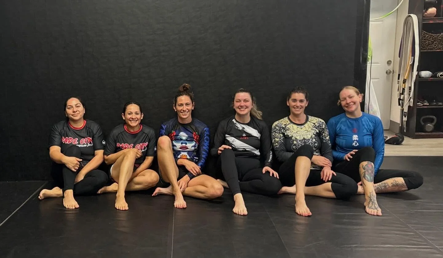 The nicest group of mean girls you&rsquo;ve never met 🫶

Join us on Friday nights to punch and kick things or on Saturday mornings to choke people and break their arms (threaten to I mean- don&rsquo;t be crazy). 

We promise it&rsquo;s safe and effe