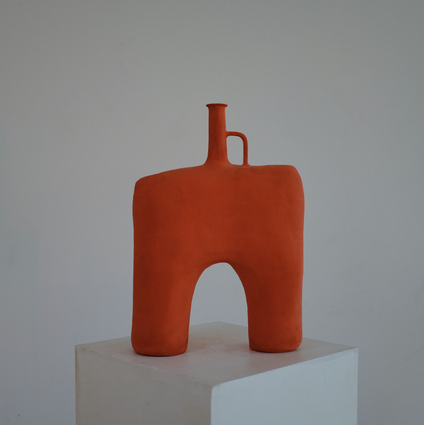 one arm vase..jpg
