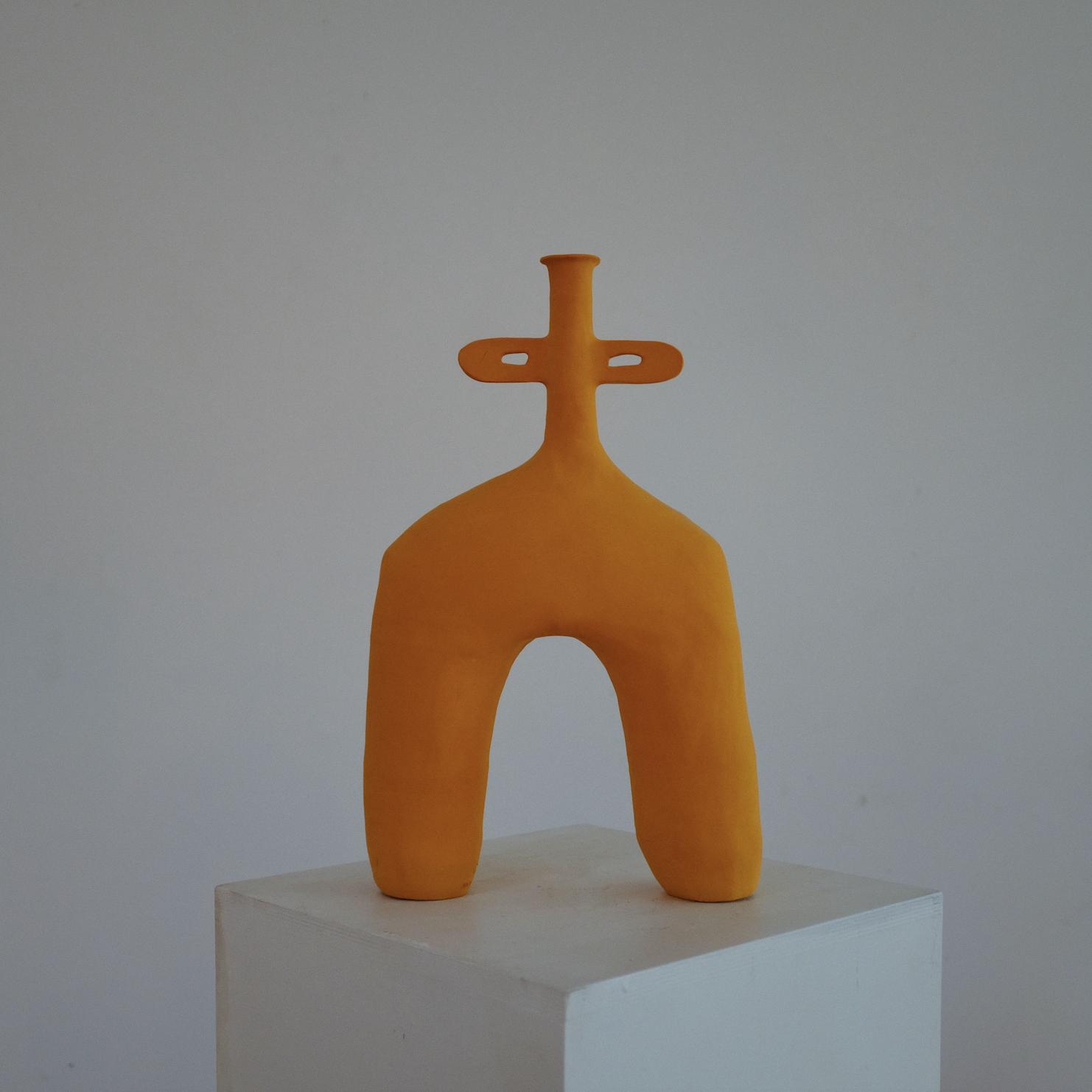 eyelet vase..jpg