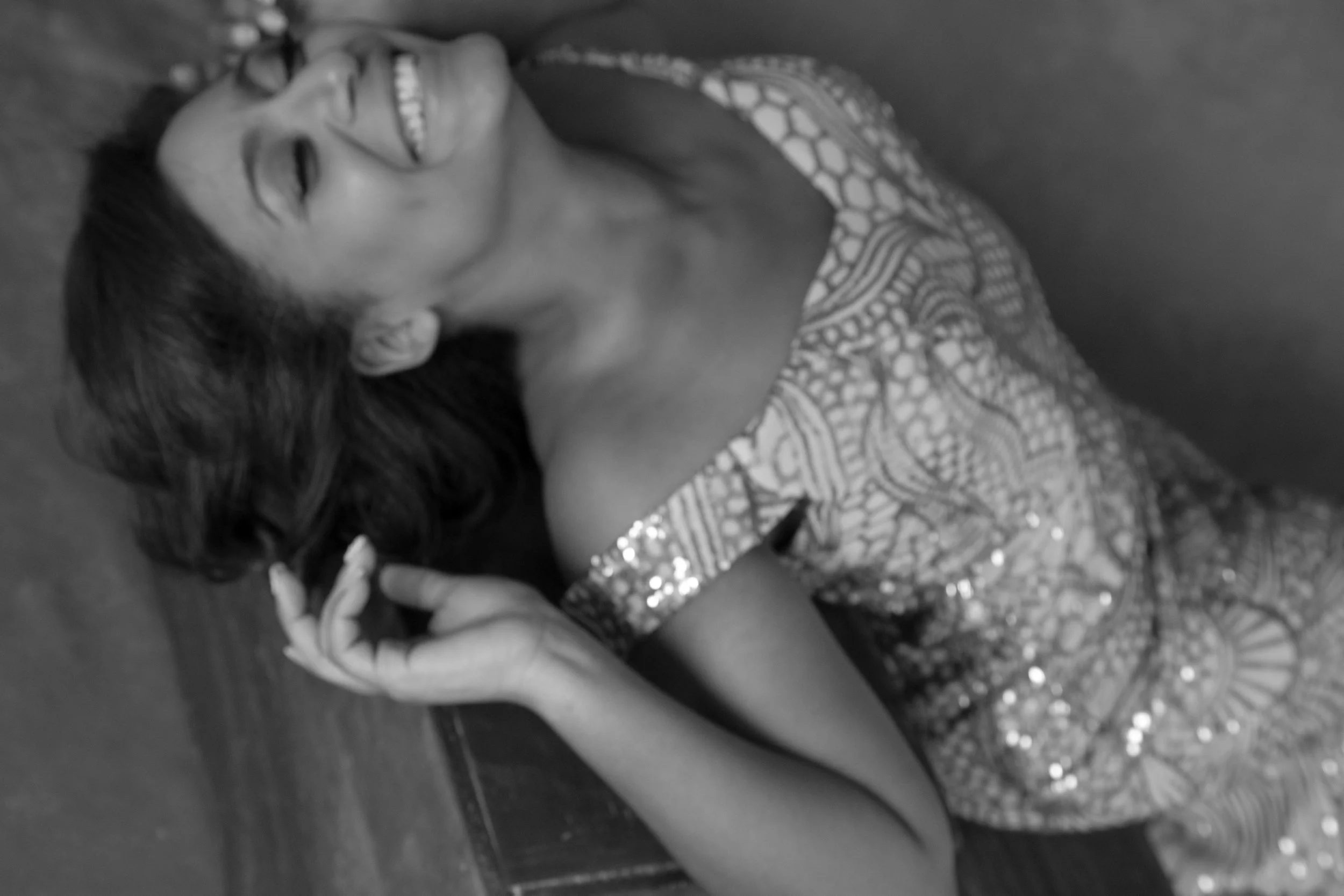 Dayanaemeralddovephotography069bw.jpg