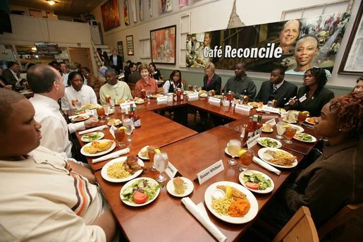 2007 Laura Bush Visit_Lunch Table.jpg