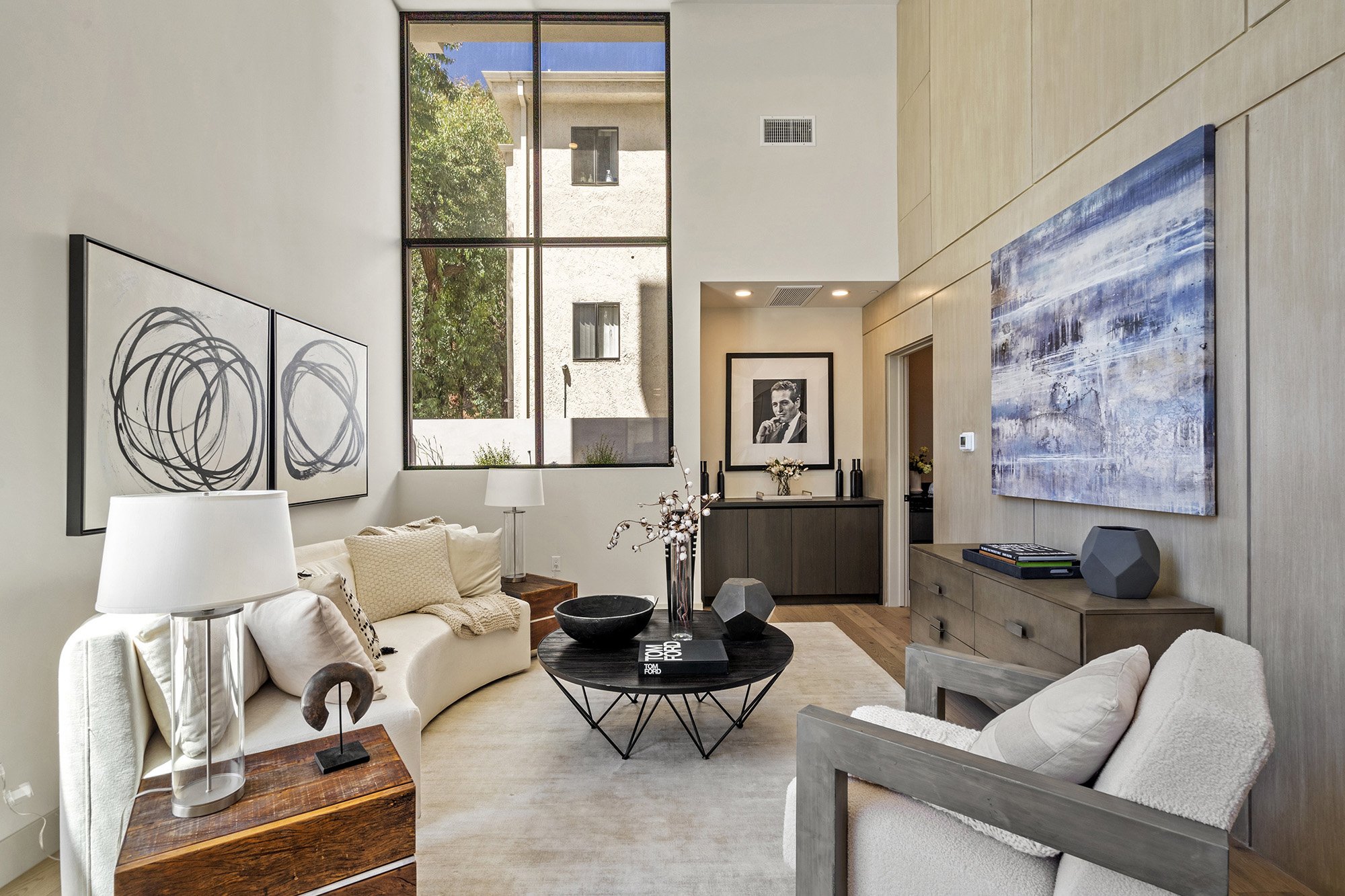 12302 Moorpark 8 8.jpg