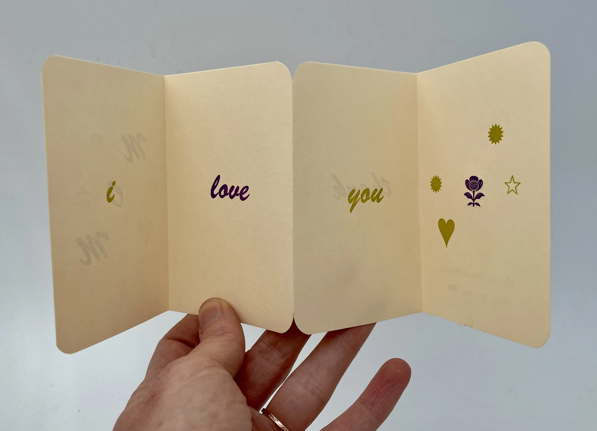 Accordion-folded greeting card