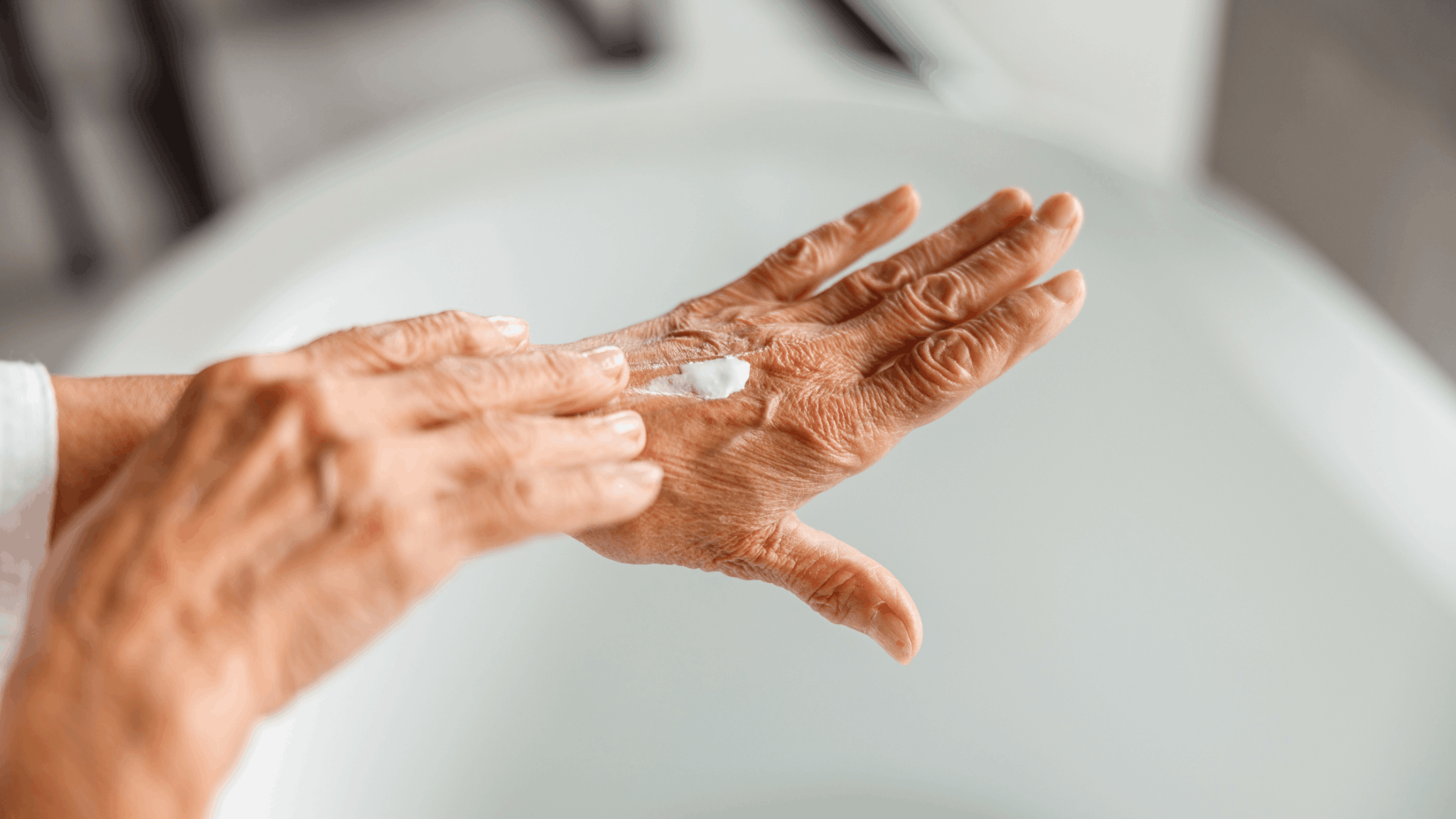 Why Aging Skin Gets Itchy (And How to Stop It Fast)