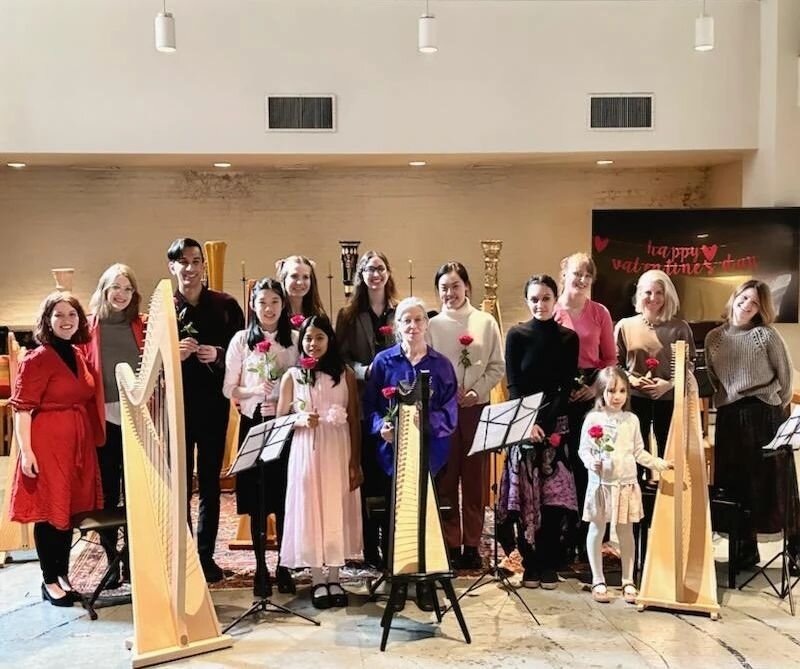 We spent a snowy Saturday on the Upper West Side for our Valentine's Day Harp Ensemble Concert. We started by loading in twelve lever and pedal harps followed by tuning up, rehearsing our harp ensemble repertoire, enjoying cookies and pizza, and givi
