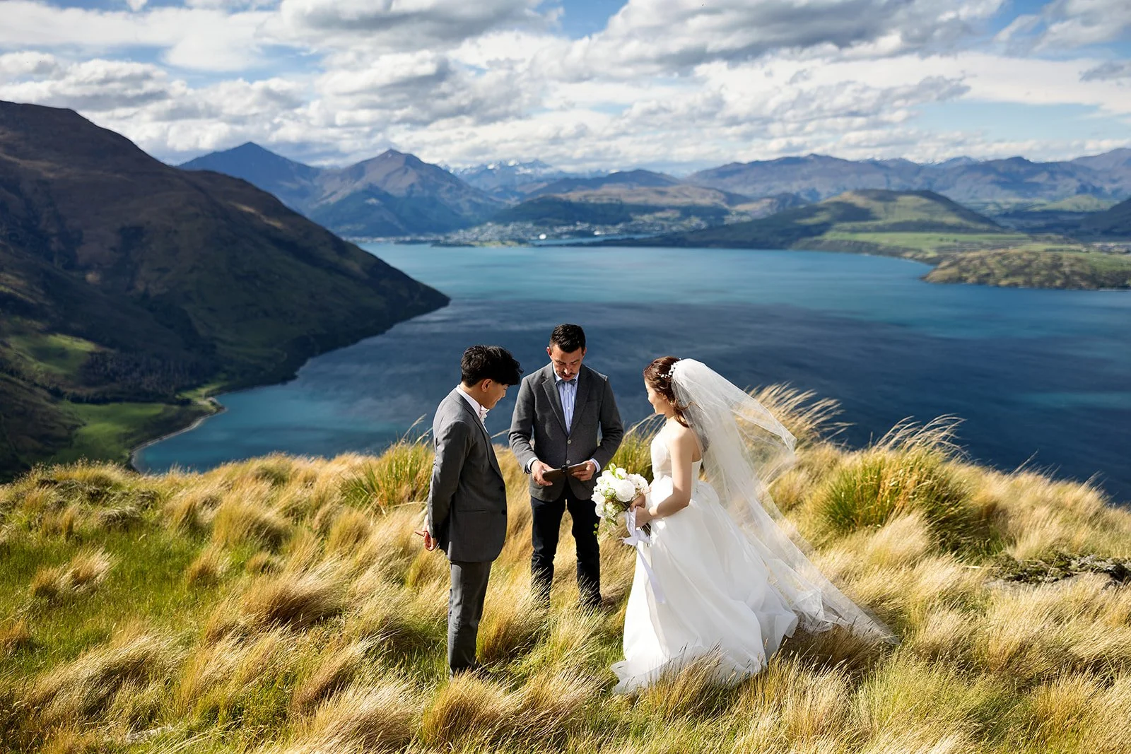 SHELDONBRIDGET_222PHOTOGRAPHICSTUDIOS_QUEENSTOWN_241203_131_websize (1) Jason.jpg