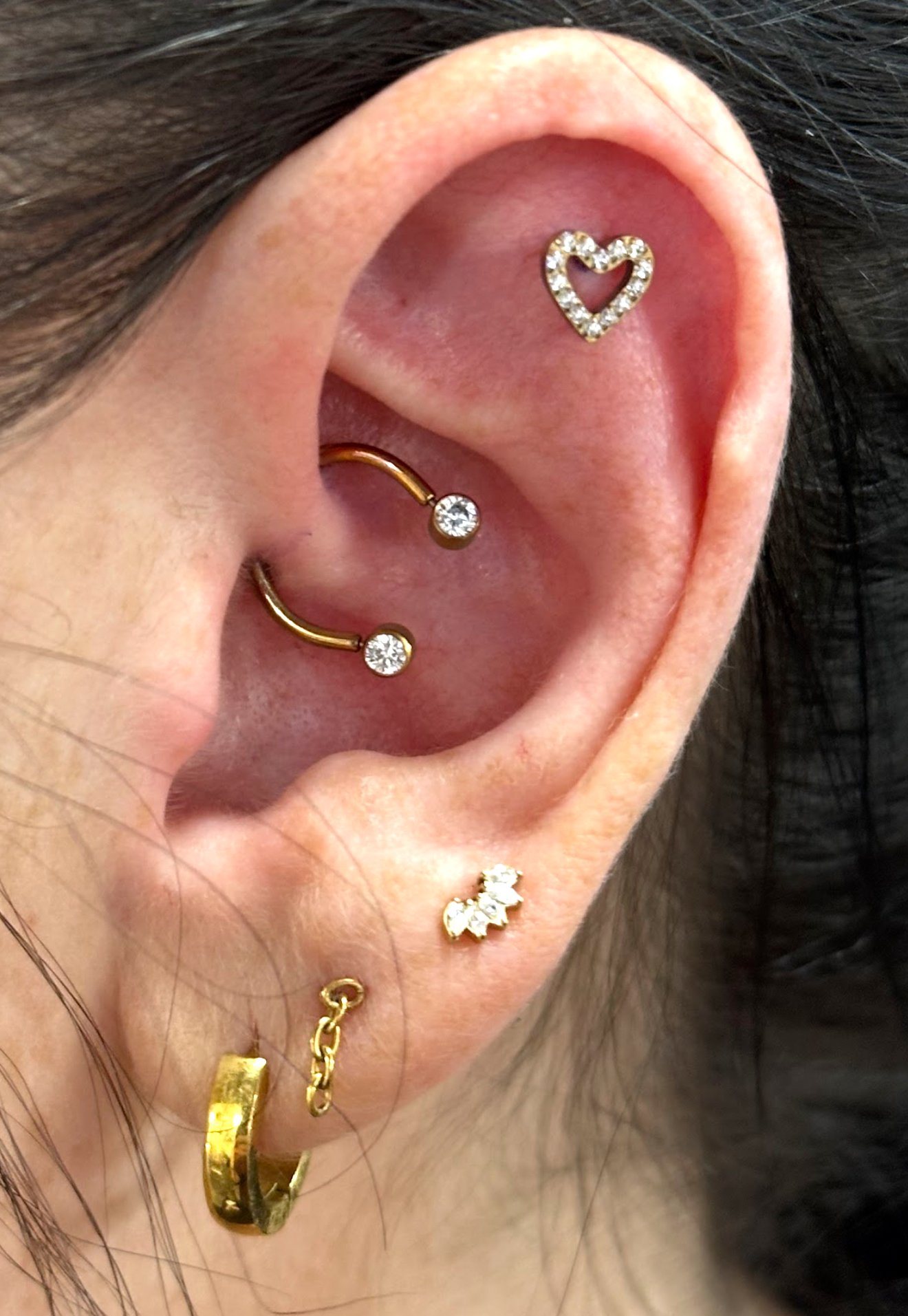 ✨ Gold That’s Pure Magic - Why Anodized Titanium Beats PVD Gold Every Time