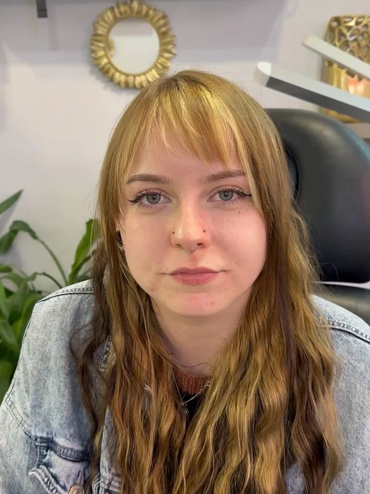 Paired nostrils ✨

This client wanted to start with just one side and see how she felt before committing to the second. We took our time with the markings and began with the right nostril. Once it was done, she felt comfortable proceeding in the same