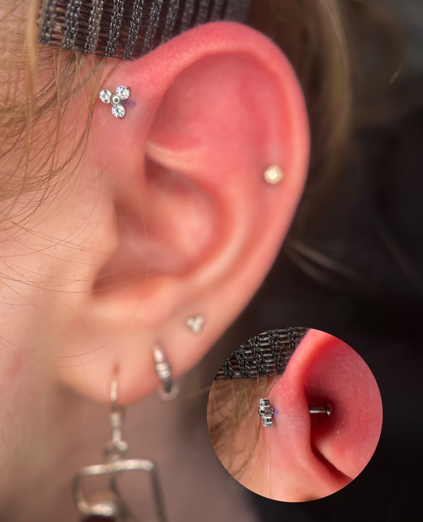 Small sparkle, big attitude ✨

Forward helix piercings are the definition of subtle edge. Placed along the front rim of the ear cartilage, this placement is perfect for anyone wanting to add a delicate, eye-catching accent that frames the face beauti