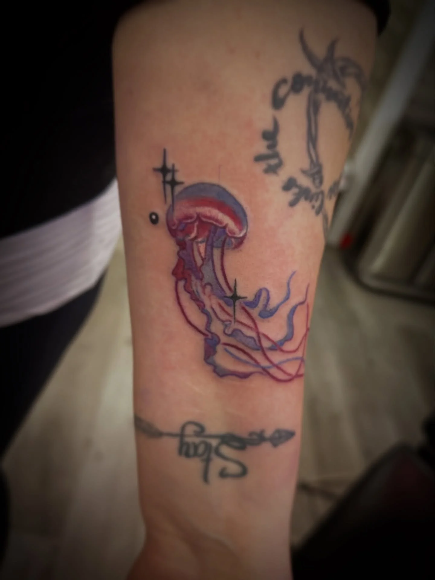 Two people. Two jellyfish. Same flow - different colors. 🪼✨

Matching doesn&rsquo;t have to mean identical.
Her piece moves in one tone, his in another - but the connection? That&rsquo;s the same current.

We love tattoos that feel personal, playful