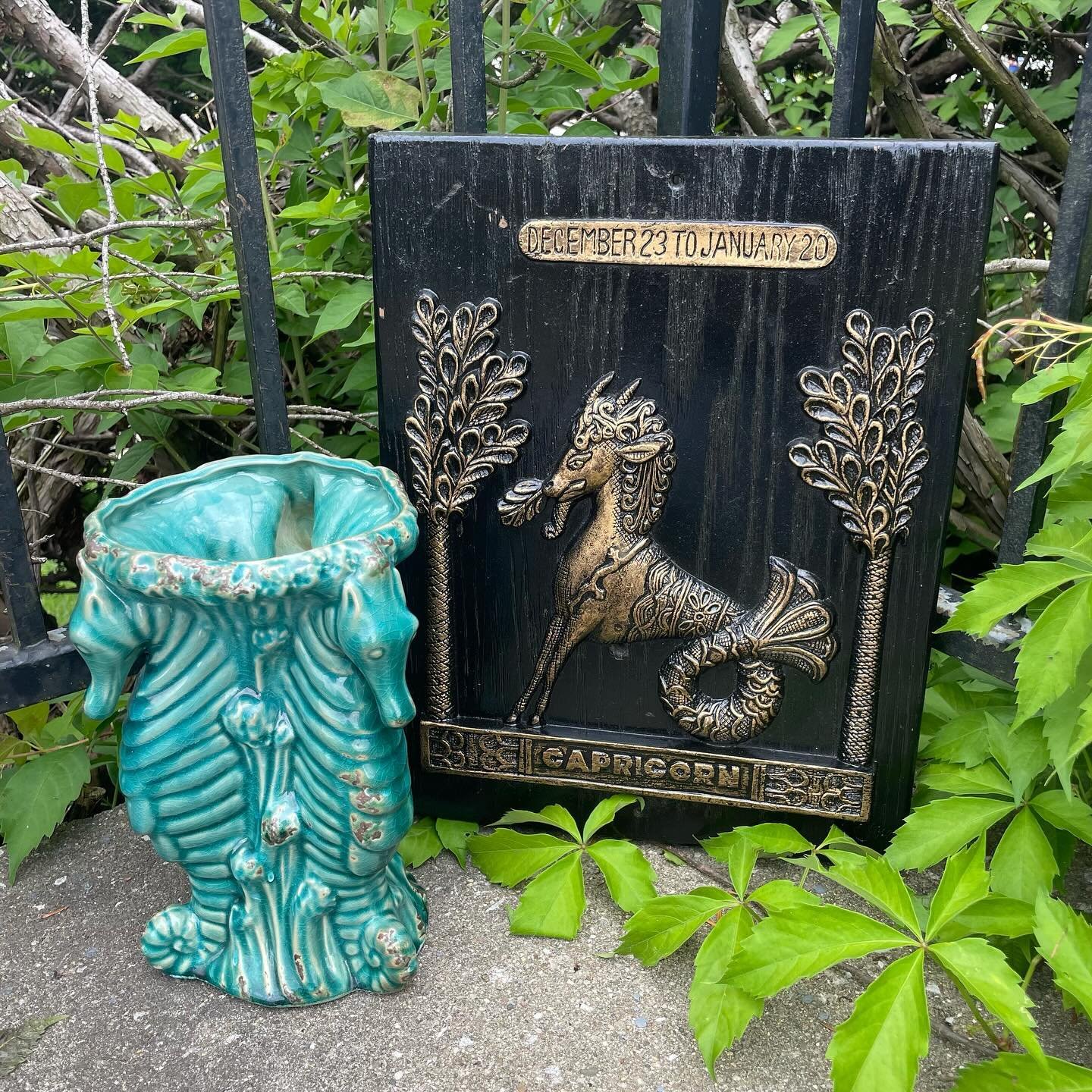 Where our ♑️ peoples?! Vintage Capricorn wooden wall plaque $30. Sweetie seahorse vase $18.