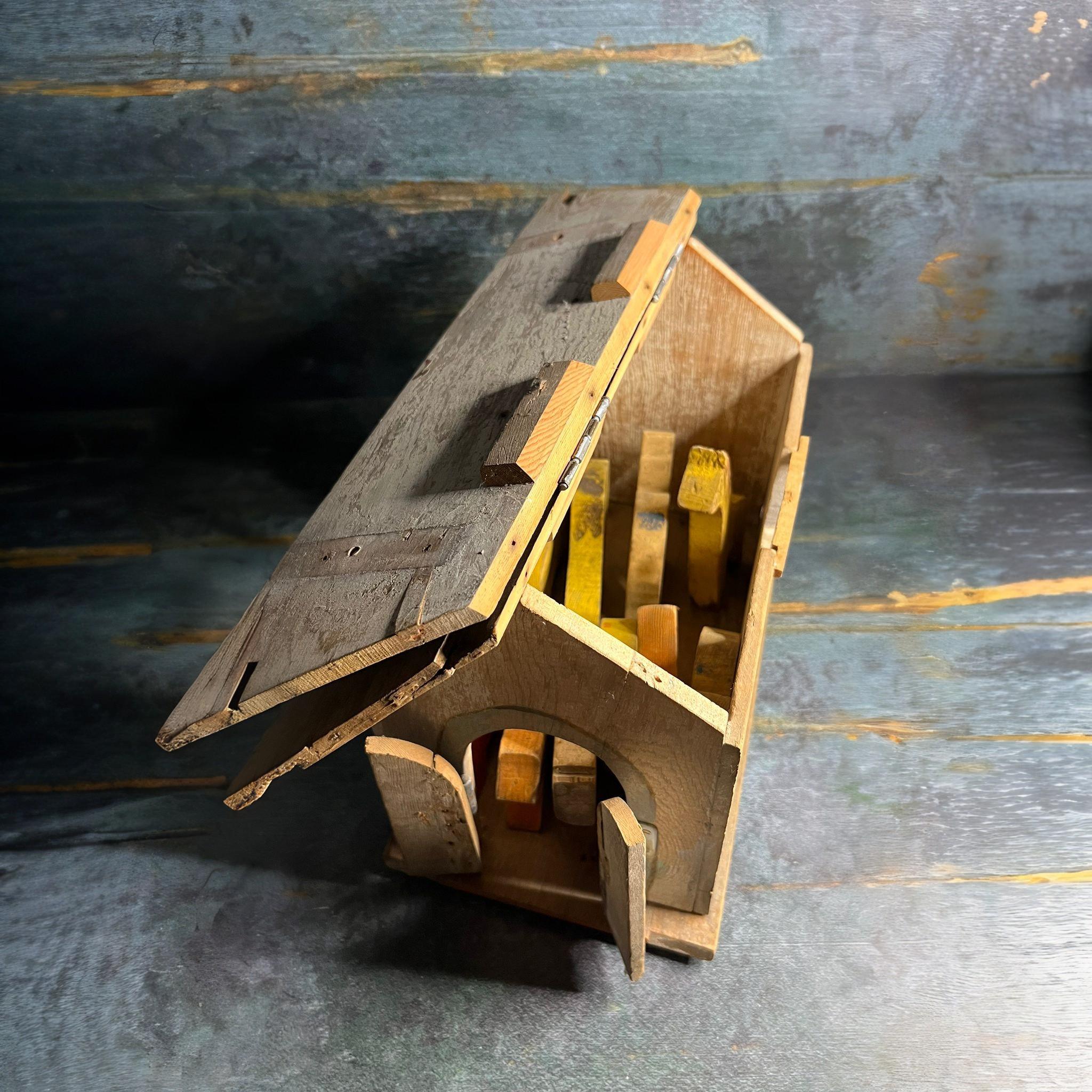 5_SMALL NOAHS ARK.png