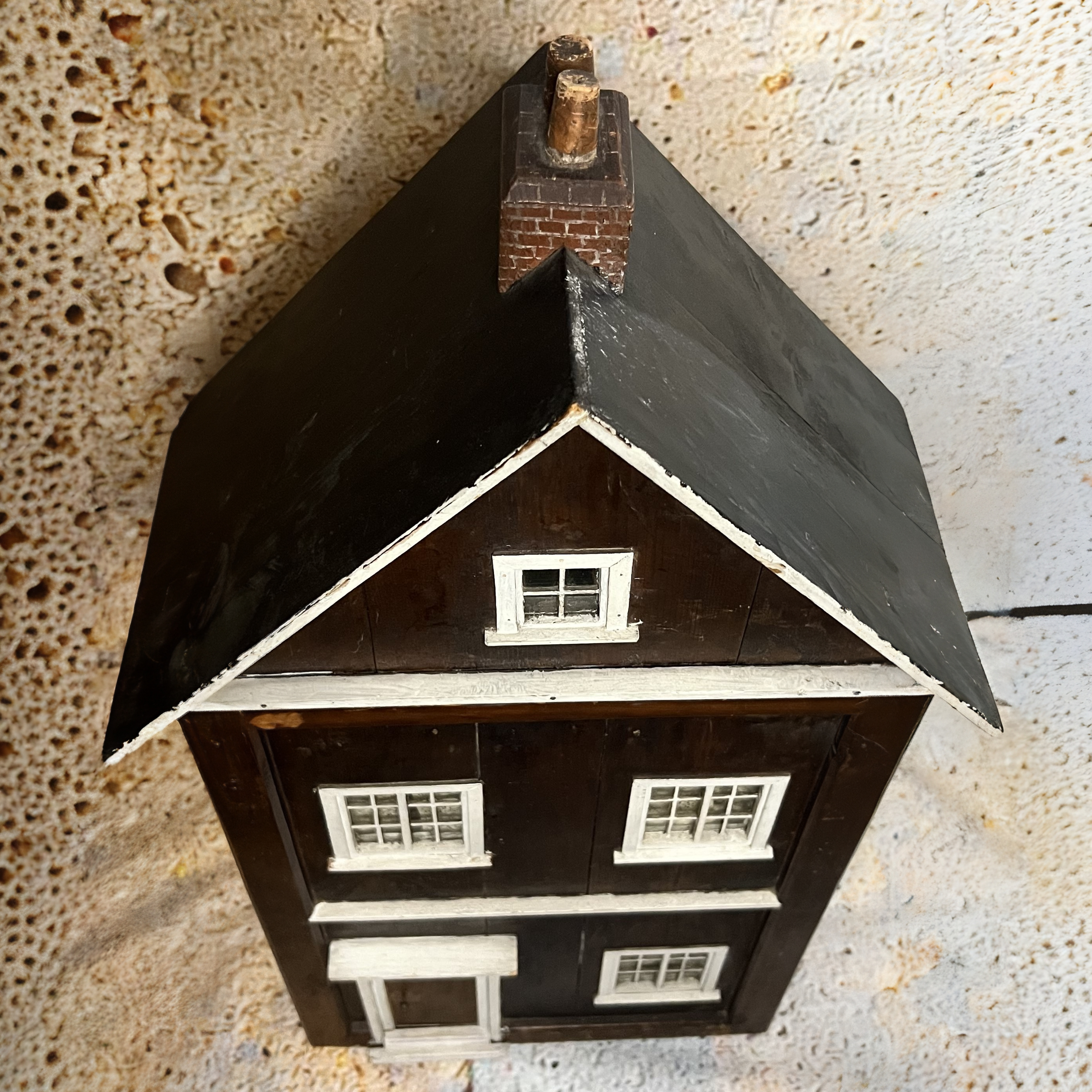 23_DOLLS HOUSE.png
