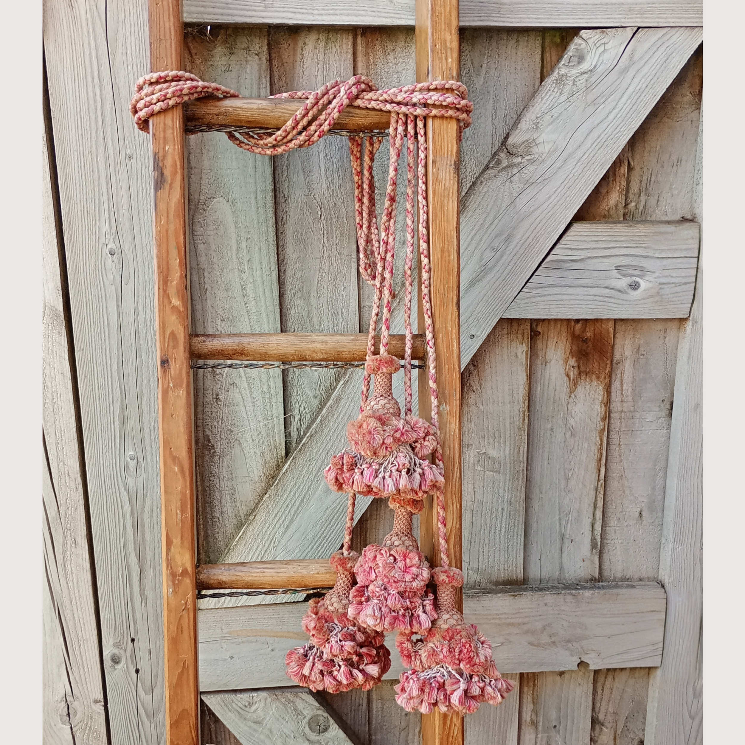 9_WEBSITE_1920s TASSLES.png