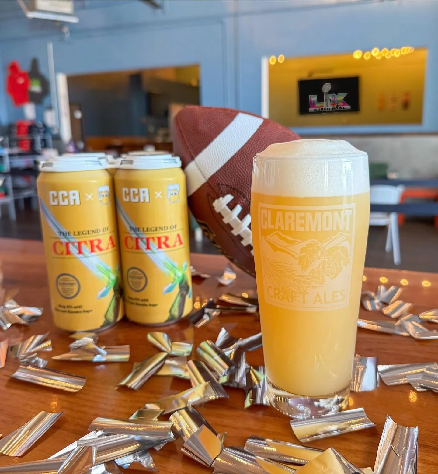 🏈 It&rsquo;s game day! But first, come join us for Yoga on Tap at 11:30am and get your winning zen on. Starting at 1pm you can come grab some packaged beer or stick around because we&rsquo;ll have the TVs on for the big game and @zoeysmunchies will 