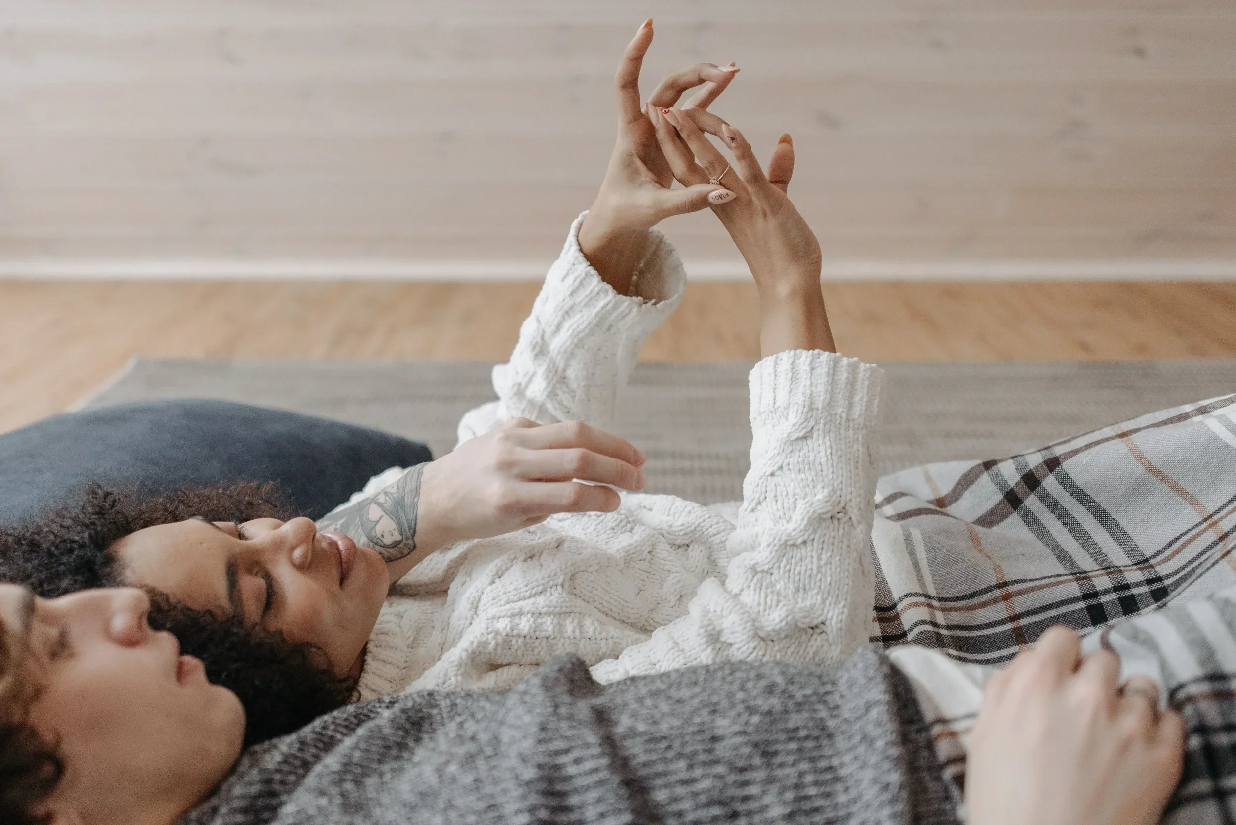 Boundaries in Romantic Relationships: Build Healthy Love Without Losing Yourself