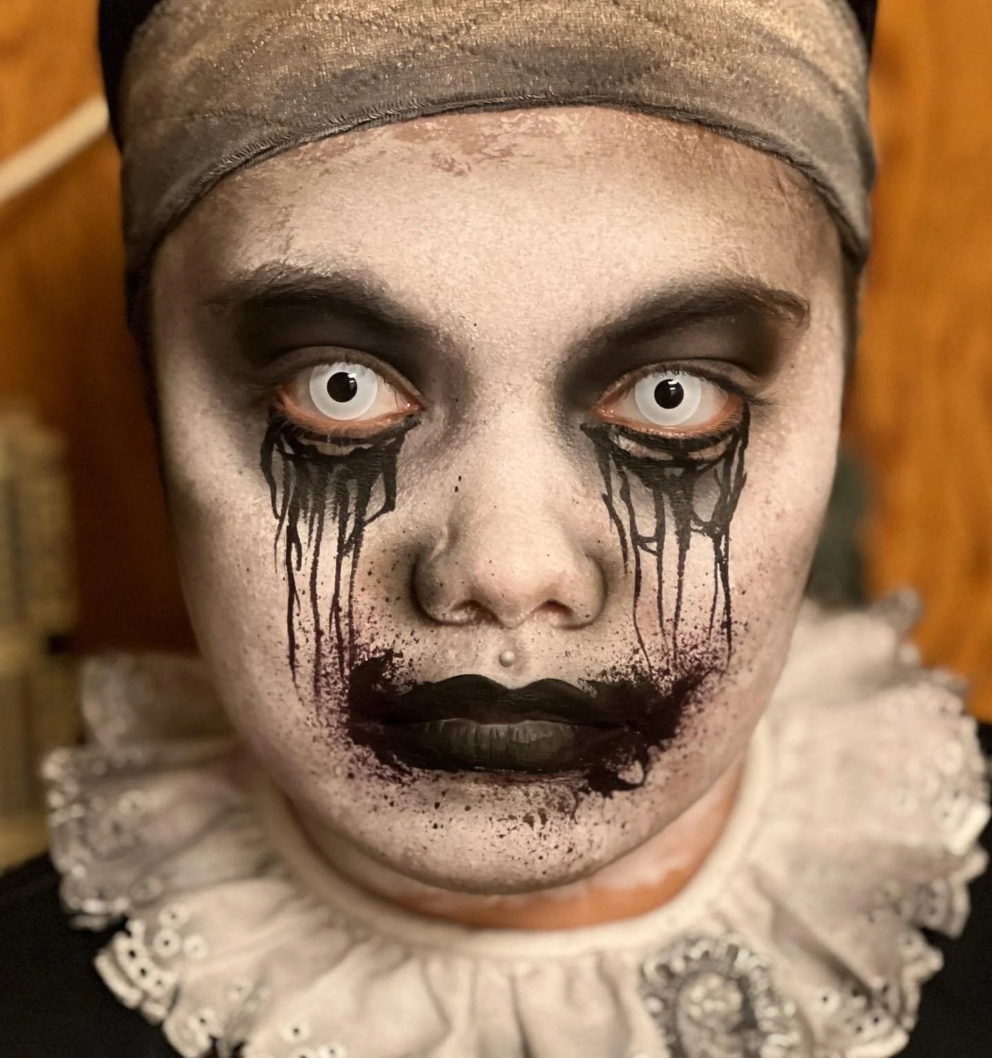 "The last night. Full of fright."

I'm thankful to have been part of such an amazing collaborative group of people that made @hauntingtonbeach possible.

BIG shout out to @donna.delia for bringing me on. So much fun 🖤🖤

#hauntingtonbeachm