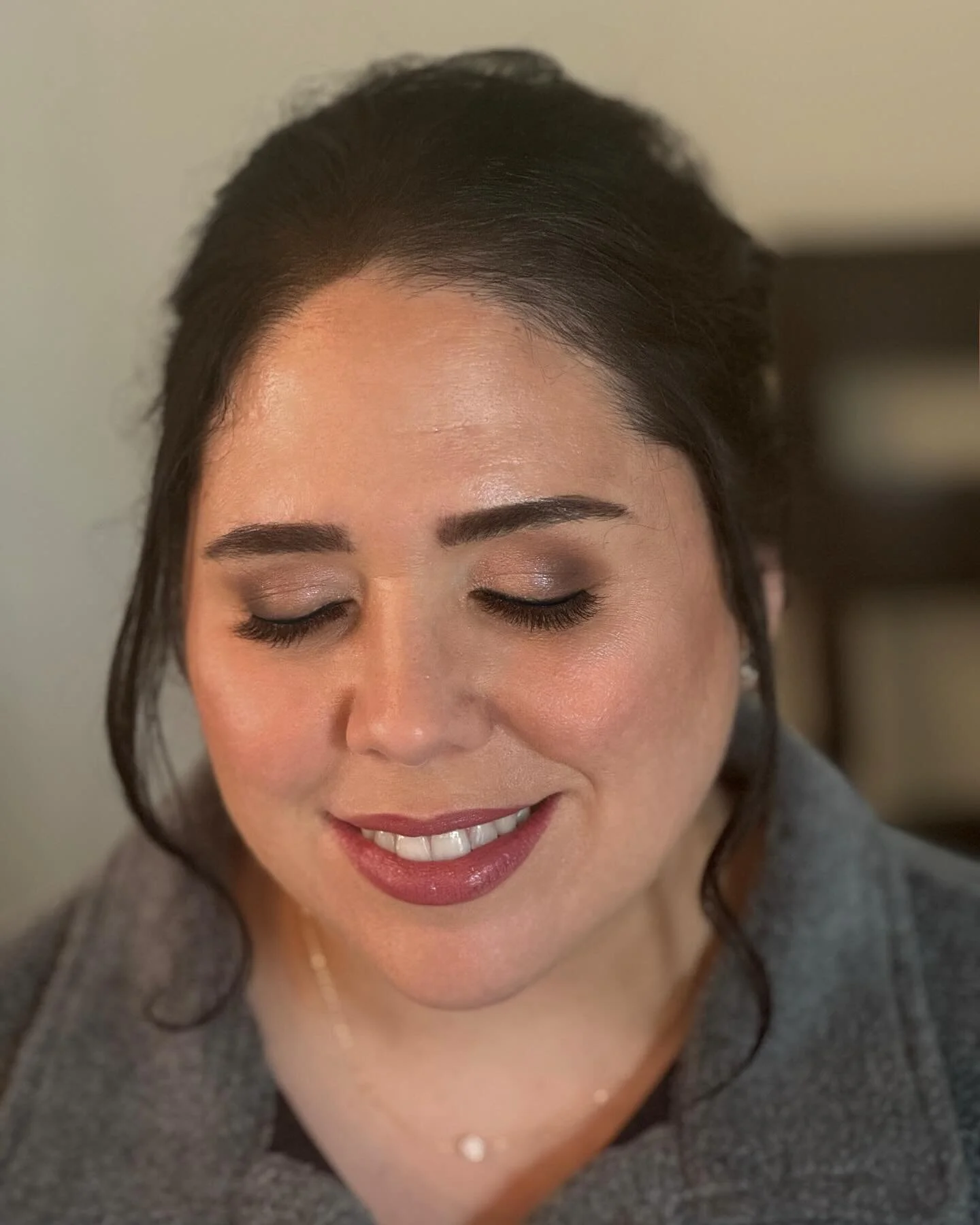 Bridesmaid wanted a smokey, natural look - so helped her get her glow on. 💃🏽

#makeup #makeupartist #love #artist #wedding bridesmaid