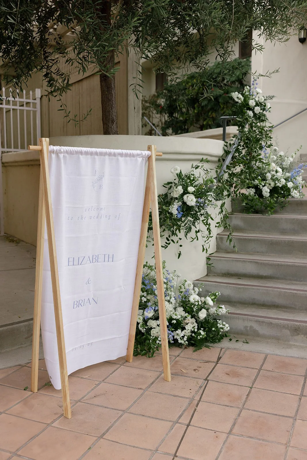 Elizabeth&BrianWedding-CeremonyScene-9_websize.jpg