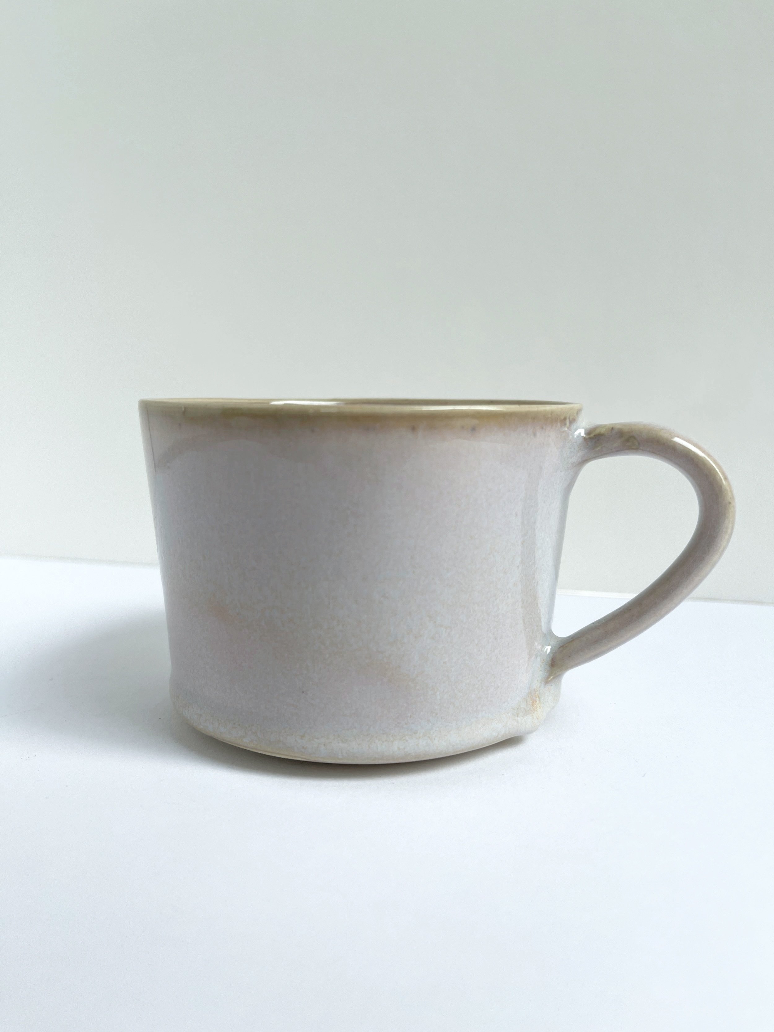 Tasse rose pâle