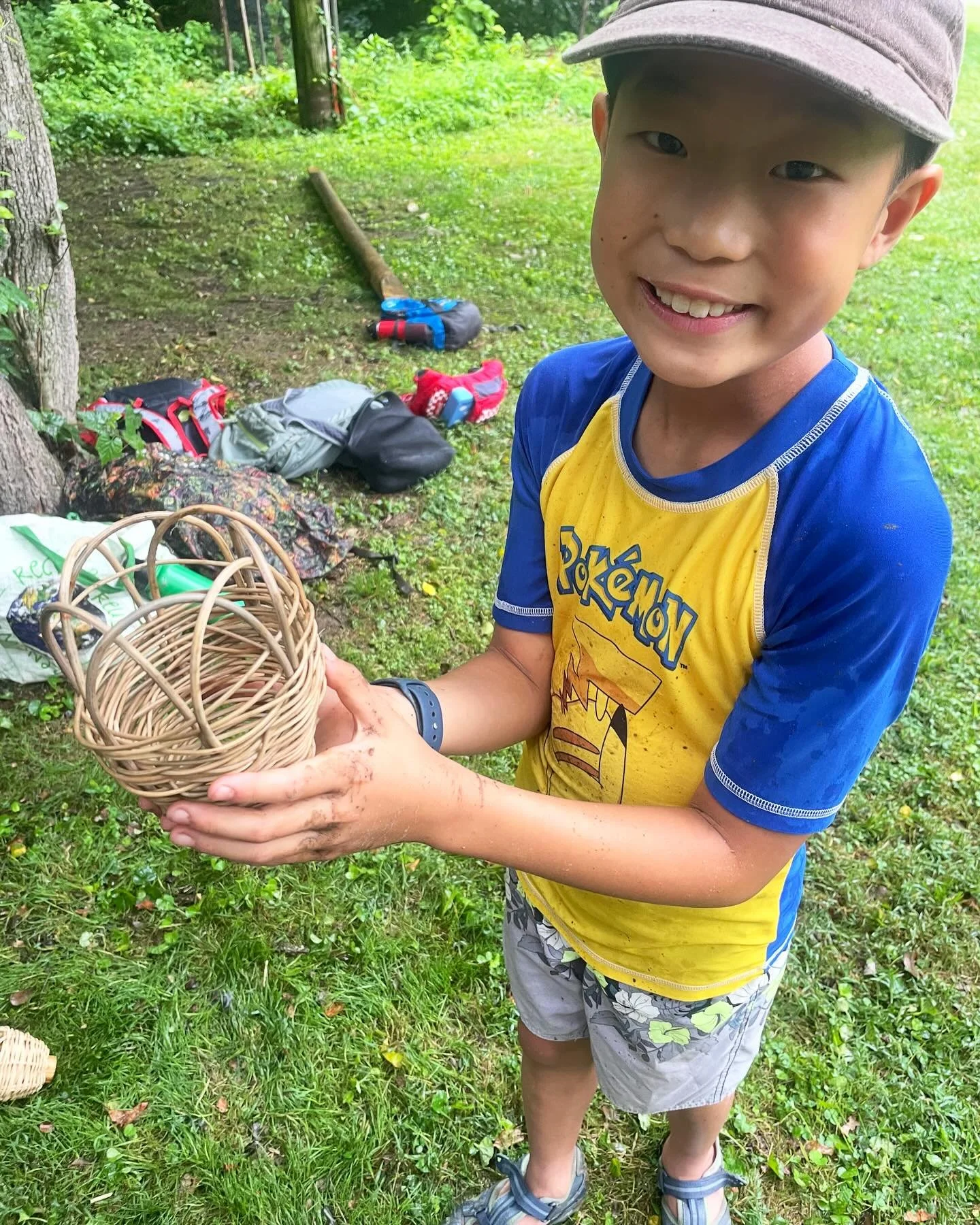 Summer Coyote Tracks Camp at @historicrittenhousetown ! 
.
Shelter building, pigment paints, pole fishing, basket making, caretaking, and dozens and dozens of hours simply LOVING time spent with Nature 🥰🌱
.
.
.
.
.
.
.
#phillysummer #phillysummerca