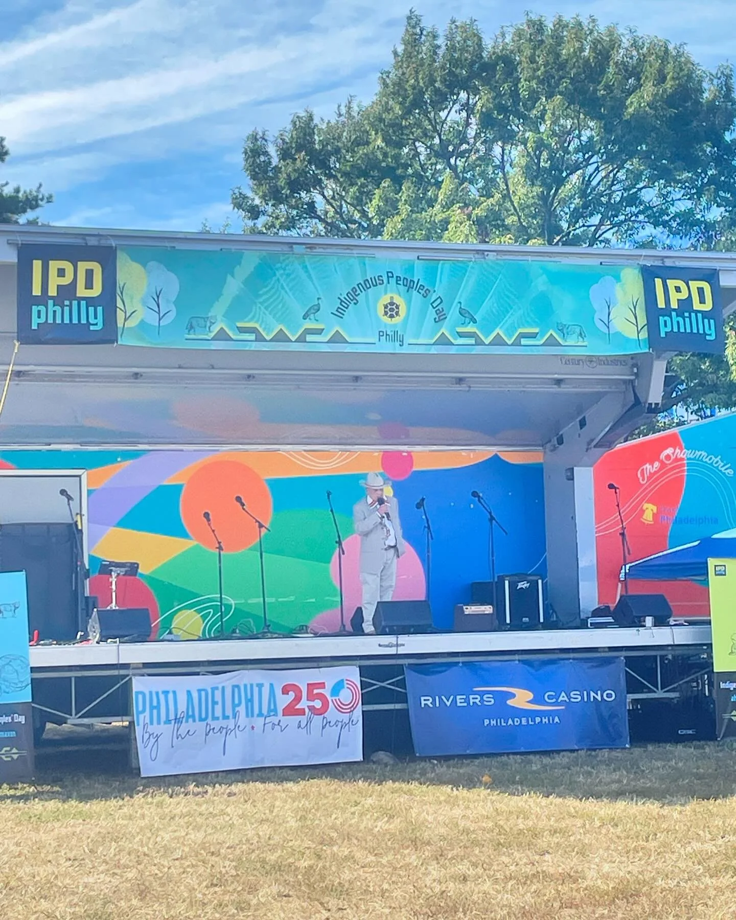 Happy Indigenous People Day! 
.
Coyote Tracks / @4_elements_earth_education would not exist without the shared wisdom from countless indigenous nations and individuals. 
.
For your wisdom, for your guidance, for your perspectives,  for your teachings