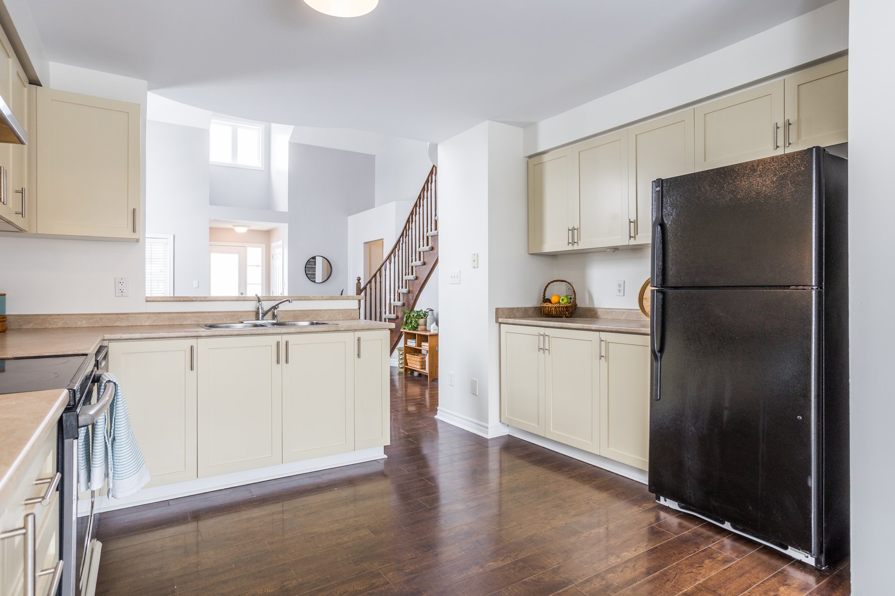 013-201 Cowling Heights -15.jpg