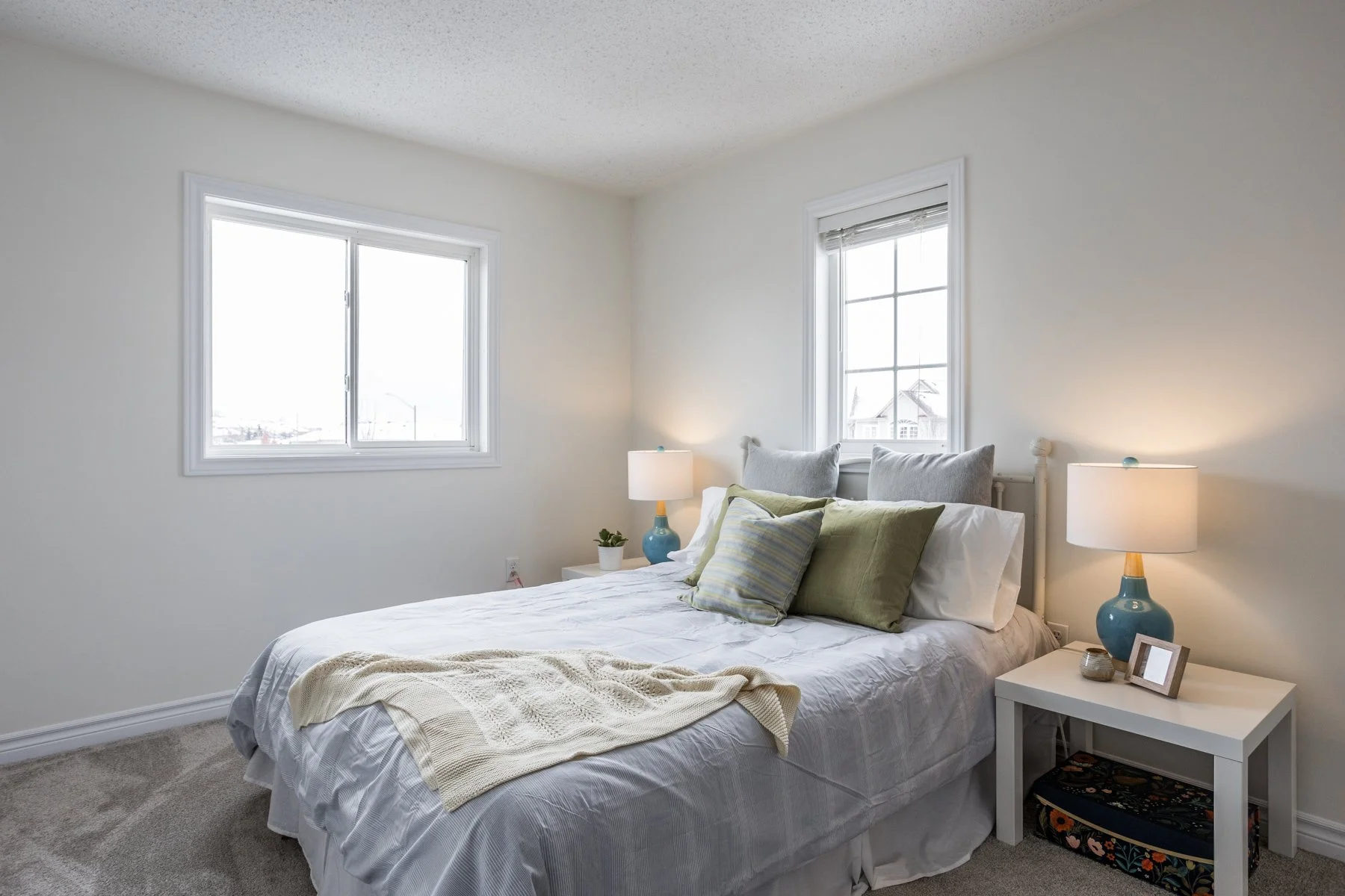 024-201 Cowling Heights -27.jpg