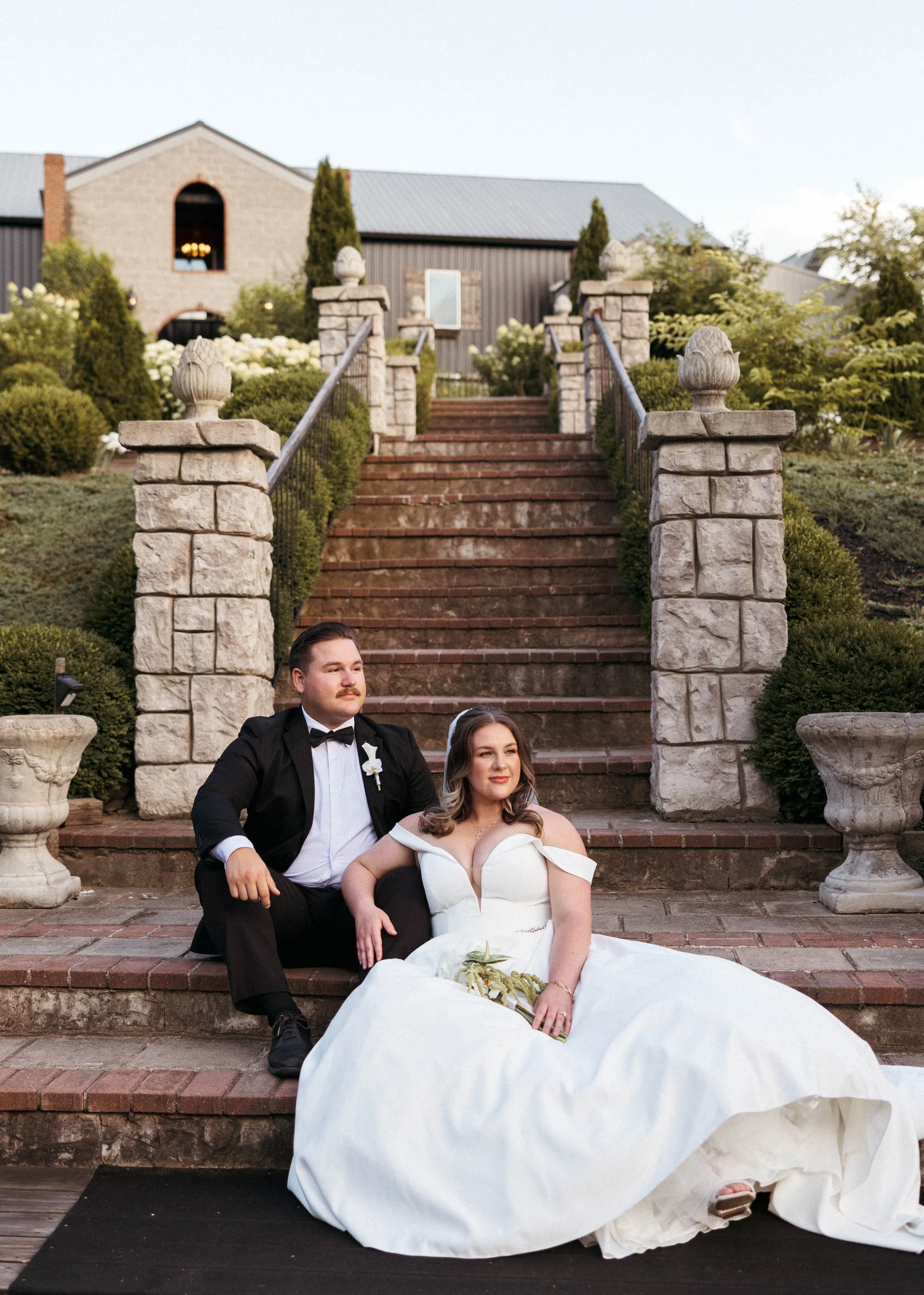 How to pick your wedding venue (A photographer’s guide for Kentucky couples) 