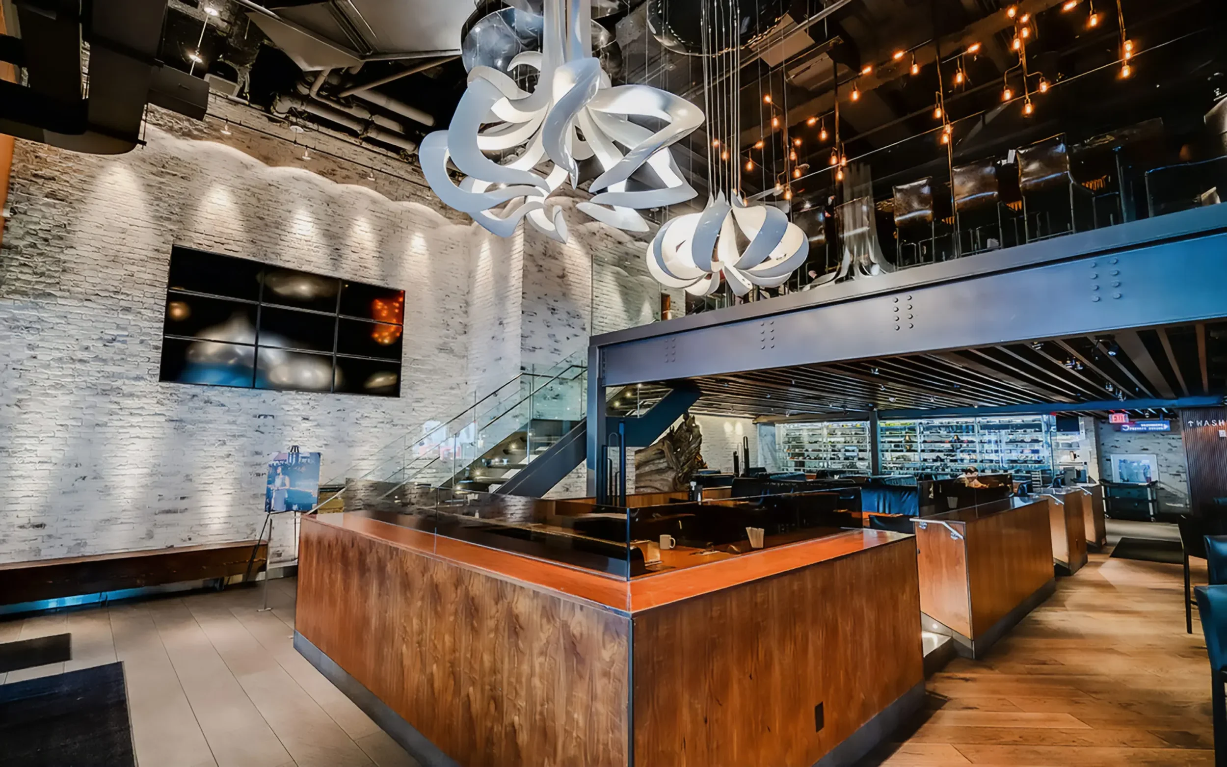 TORONTO - JOEY'S EATON CENTRE