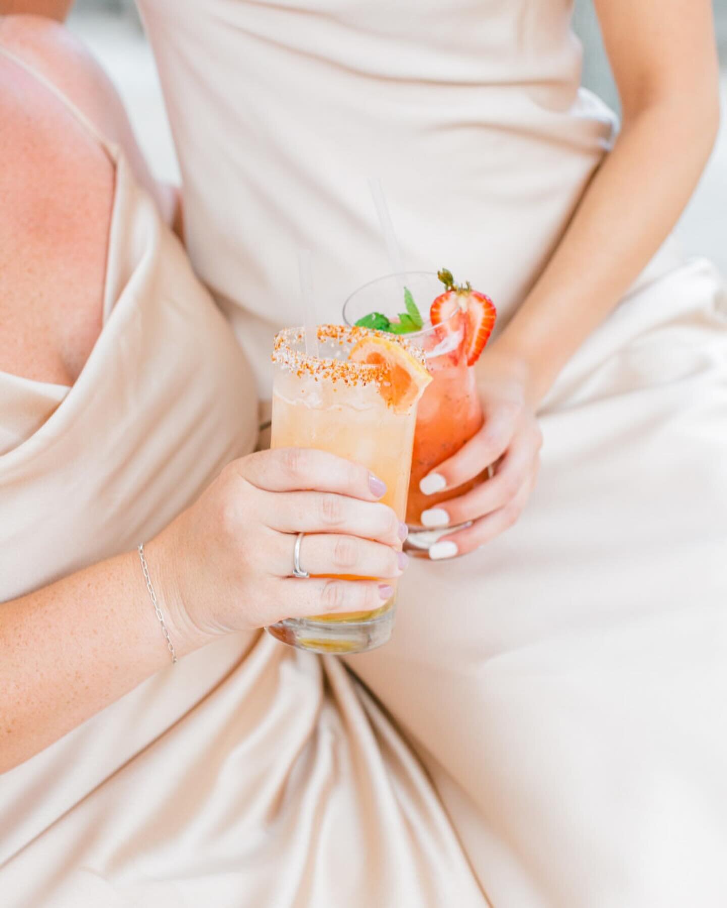 At Peach and Pearl Events, we ensure that every guest can partake in festivities with pleasure, regardless of their preferences.

Whether you&rsquo;re raising a glass with your favorite cocktail or enjoying a refreshing mocktail, let&rsquo;s toast to