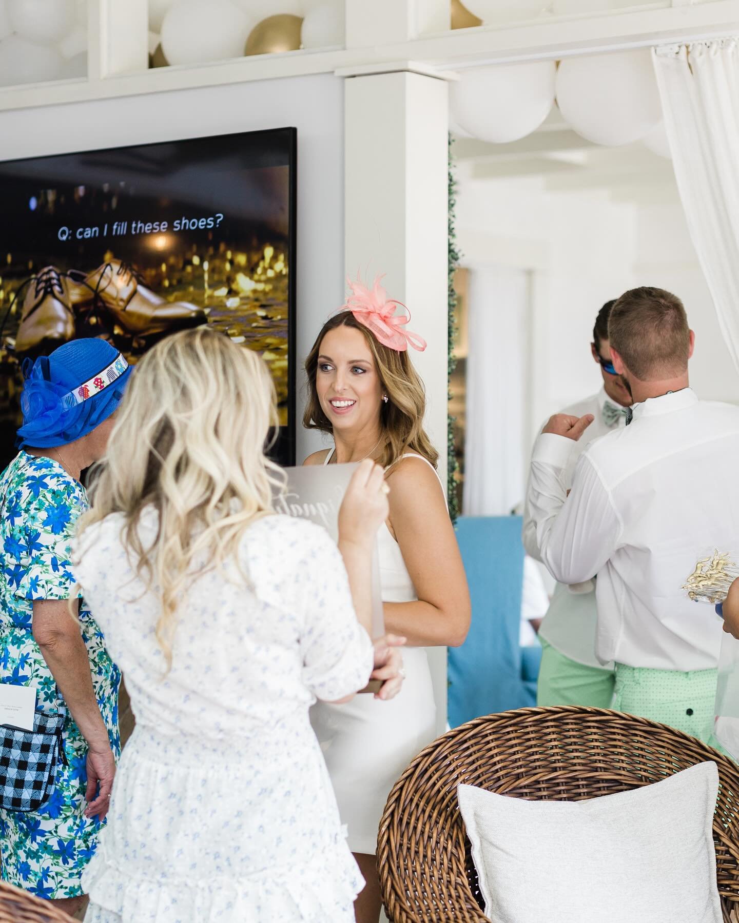 In honor of today&rsquo;s 150th annual Kentucky Derby horse race in Louisville, KY. 🐎🏁 A timeless blend of tradition, speed, and mint juleps!

#kentuckyderby #eventplanner #horserace #placeyourbets #weddingplanning #30a