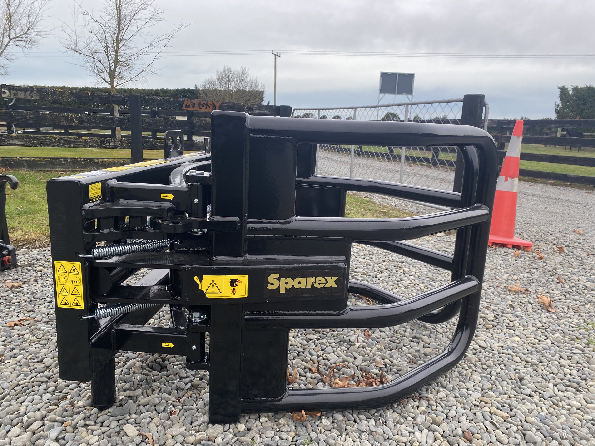 Soft Hand Bale Clamp