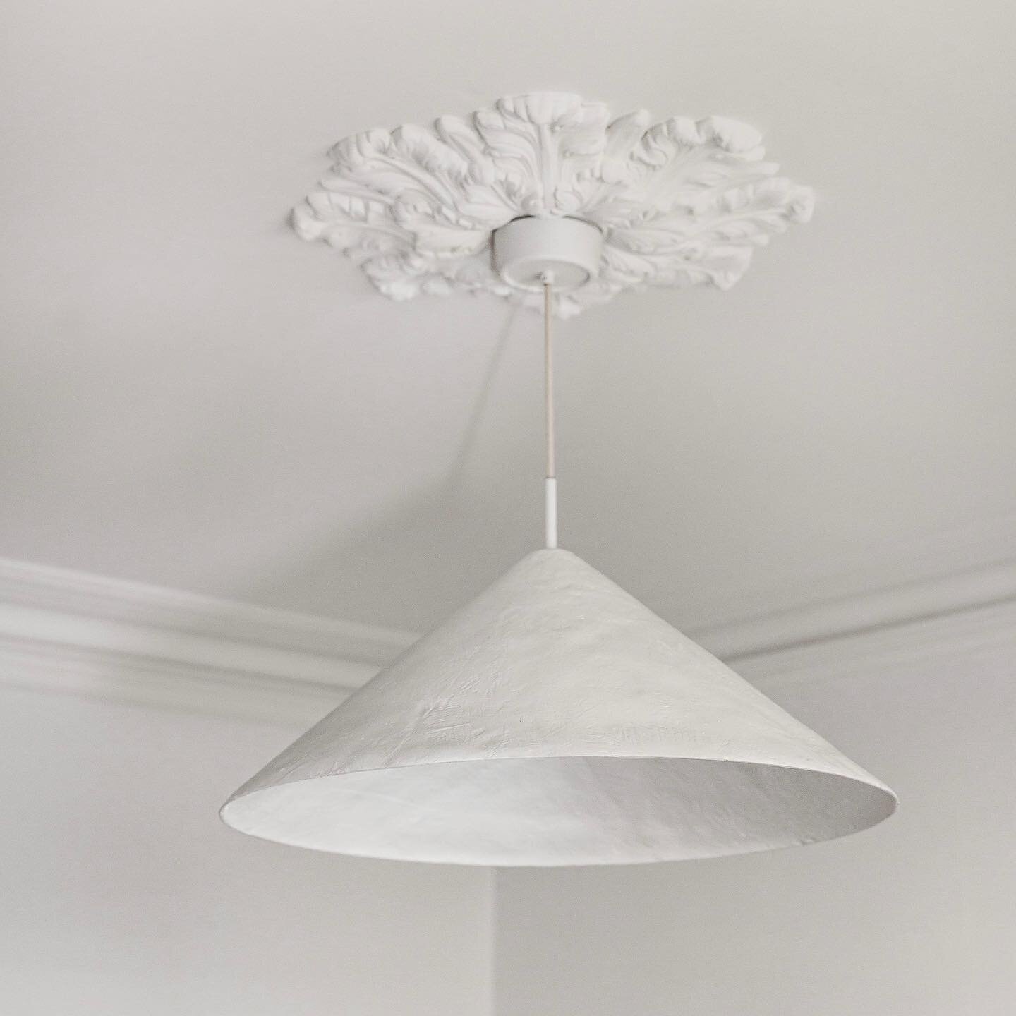 Detailed ceilings at our Darlinghurst Terrace&bull;

Photography | @the.palm.co 

 #noema #studionoema #interiordesign #residentialdesign #sydneyinteriordesign #interiordesigner #interiordesignaustralia #design #styling #interiorstyling #interiordeco