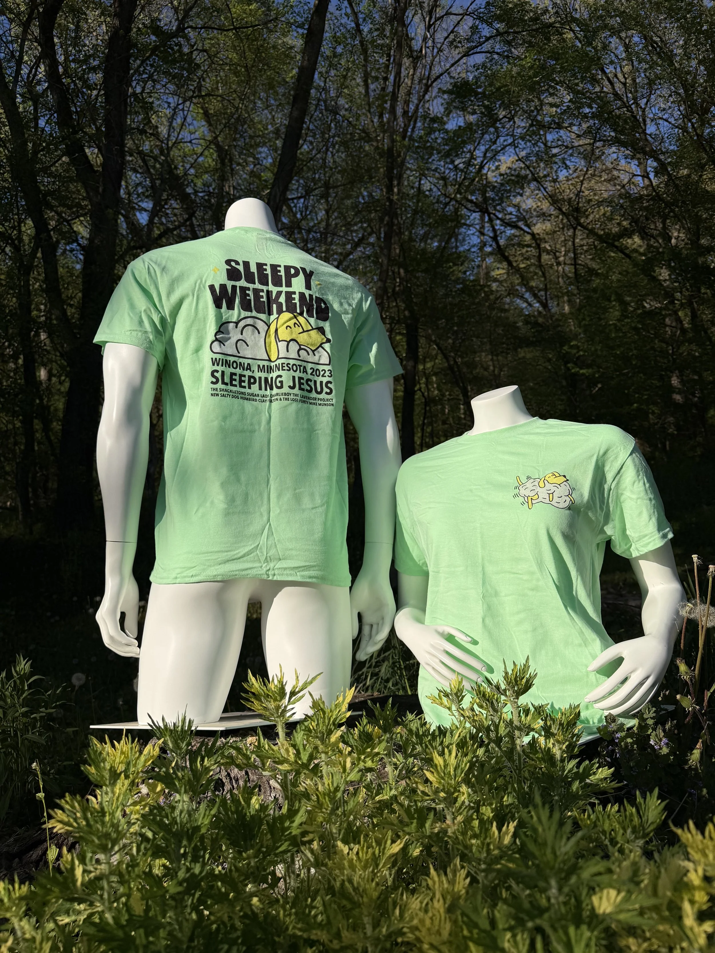 Sleeping Jesus - Sleepy Weekend Tee