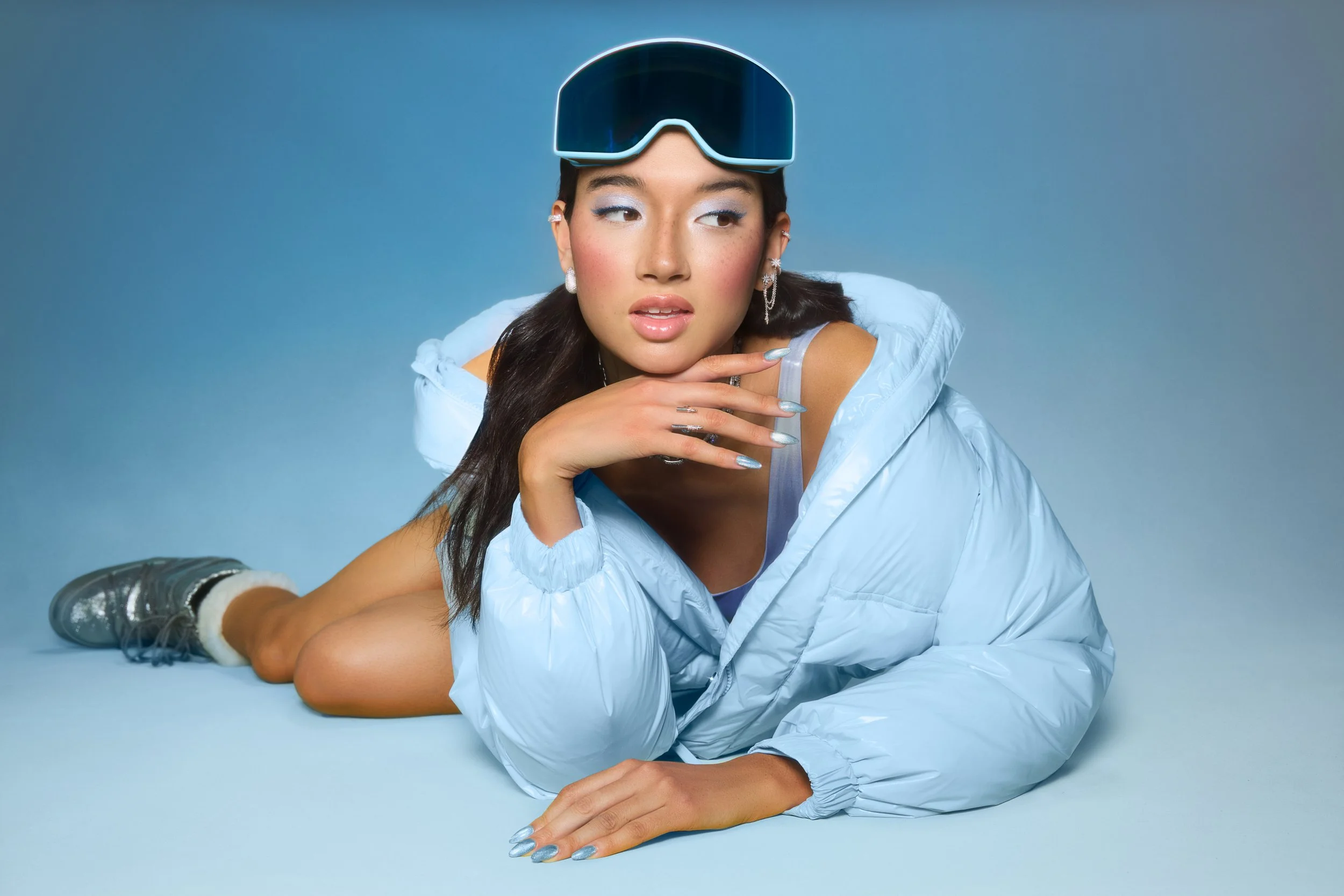 UD-2025-HOLIDAY-ICY-MORNING-KV-PENNY_FULL - RGB (1).jpg