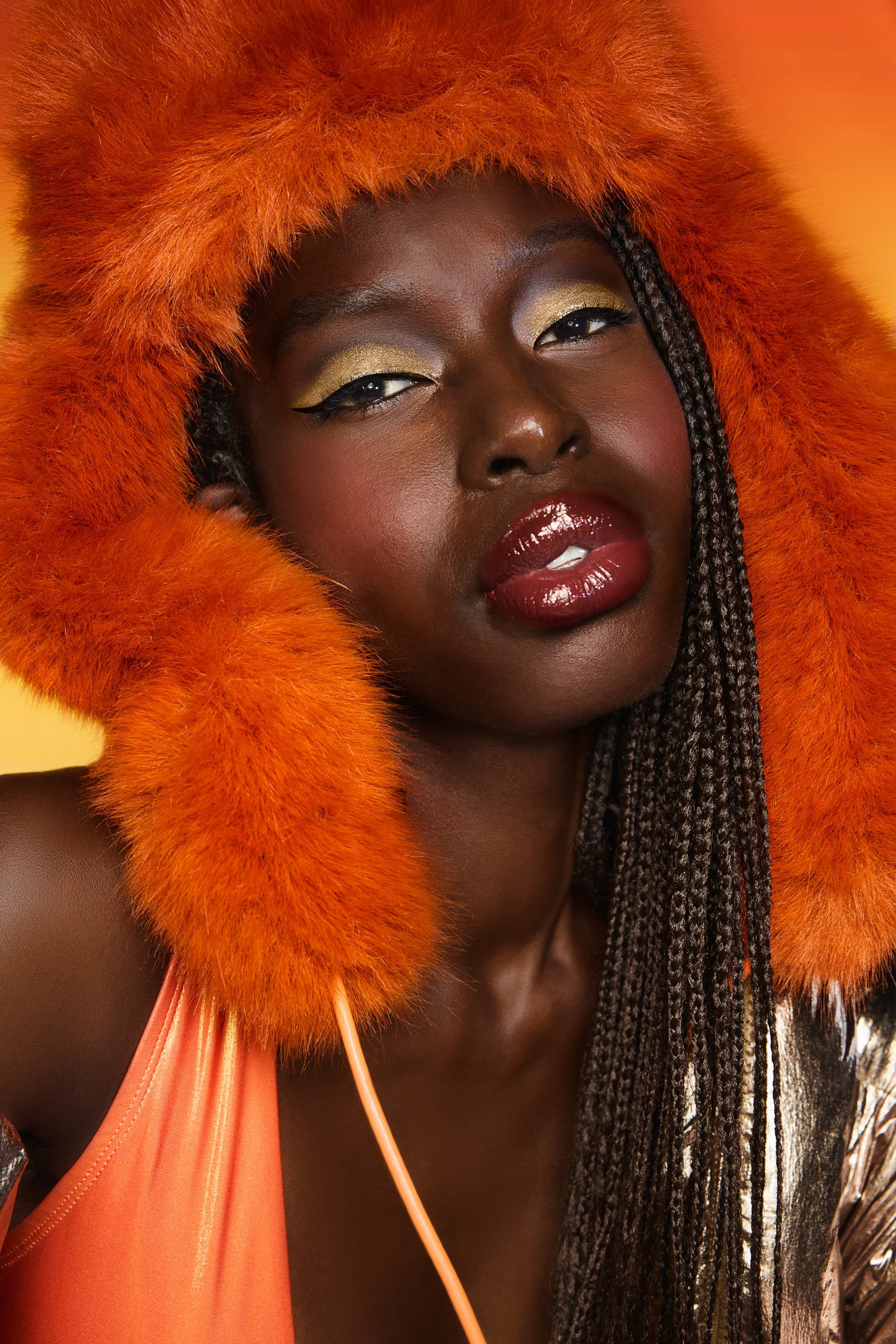 UD-2025-HOLIDAY-GOLDEN-HOUR-KV-NYAWUTA_NO_PRODUCT - RGB.jpg