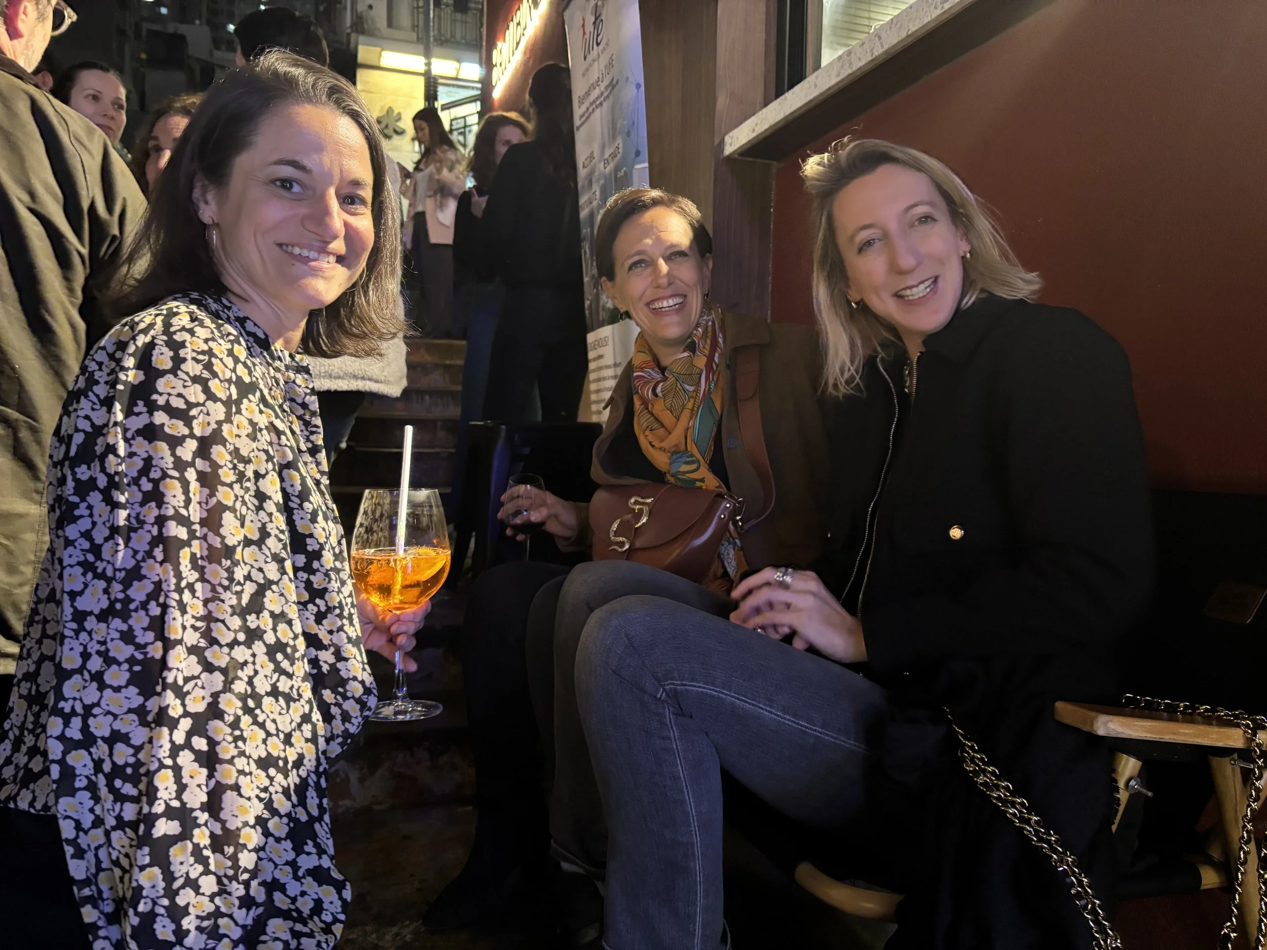 Une bonne ambiance au Rendez-Vous de l'UFE Hong Kong et Macao le 20 février 2025, chez Bambino!