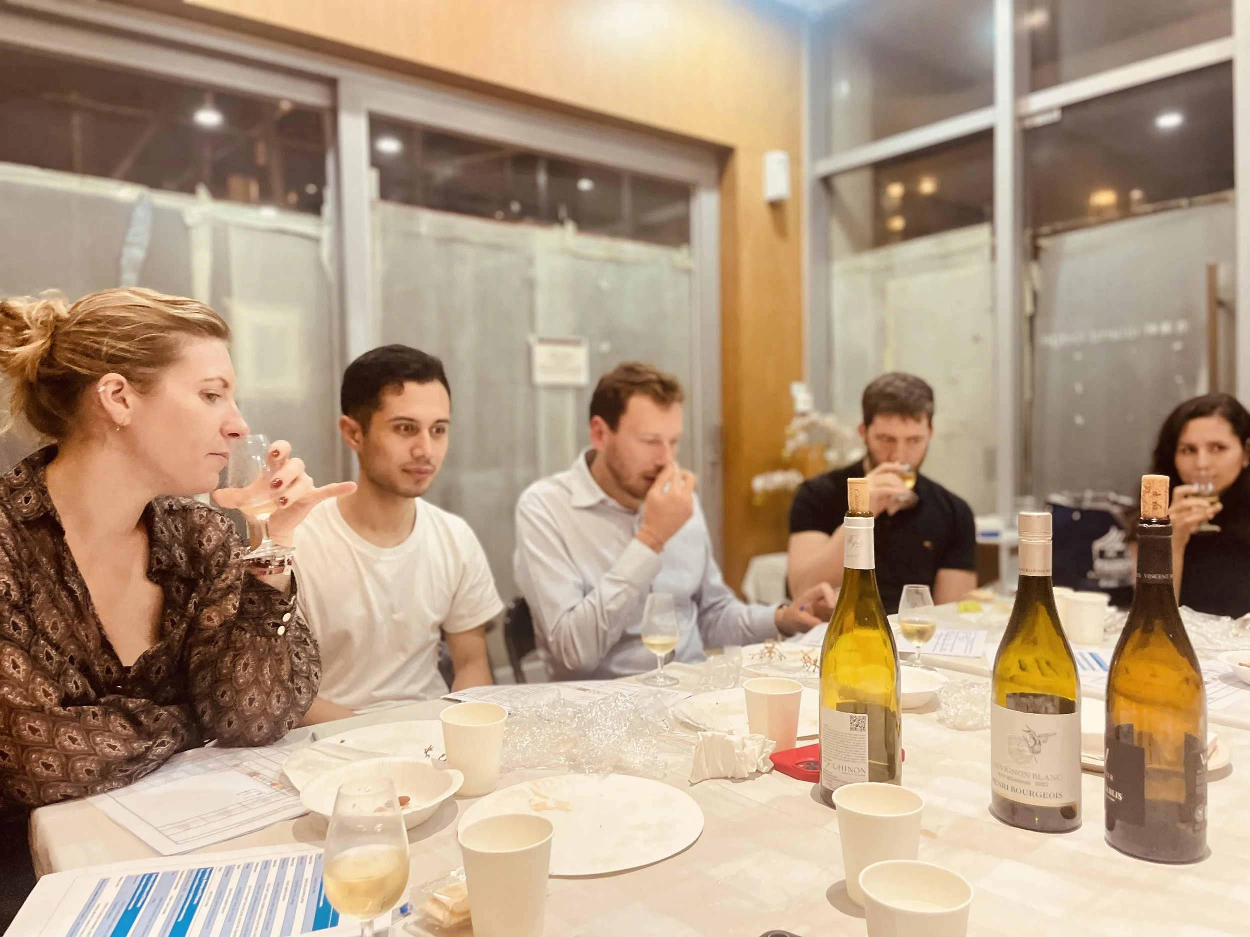 Dégustation de vins blancs français avec nos adhérents de l'UFE Hong Kong