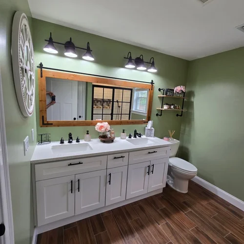 Freeland Woodworks — bathrooms project photo