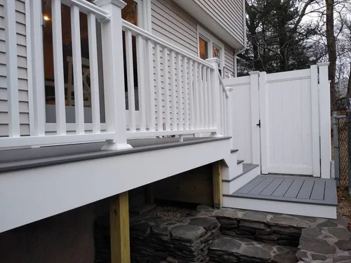 Freeland Woodworks — decks & outdoor living project photo