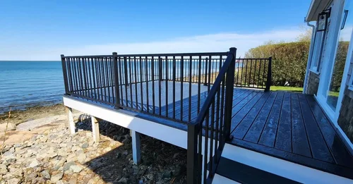 Freeland Woodworks — decks & outdoor living project photo