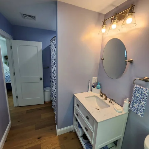 Freeland Woodworks — bathrooms project photo