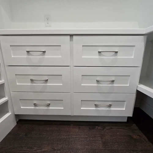 Freeland Woodworks — carpentry & built-ins project photo