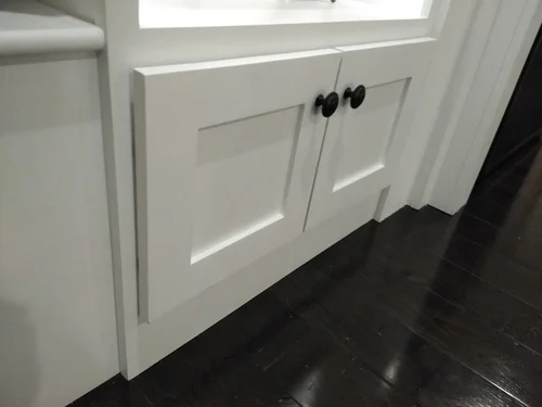 Freeland Woodworks — carpentry & built-ins project photo